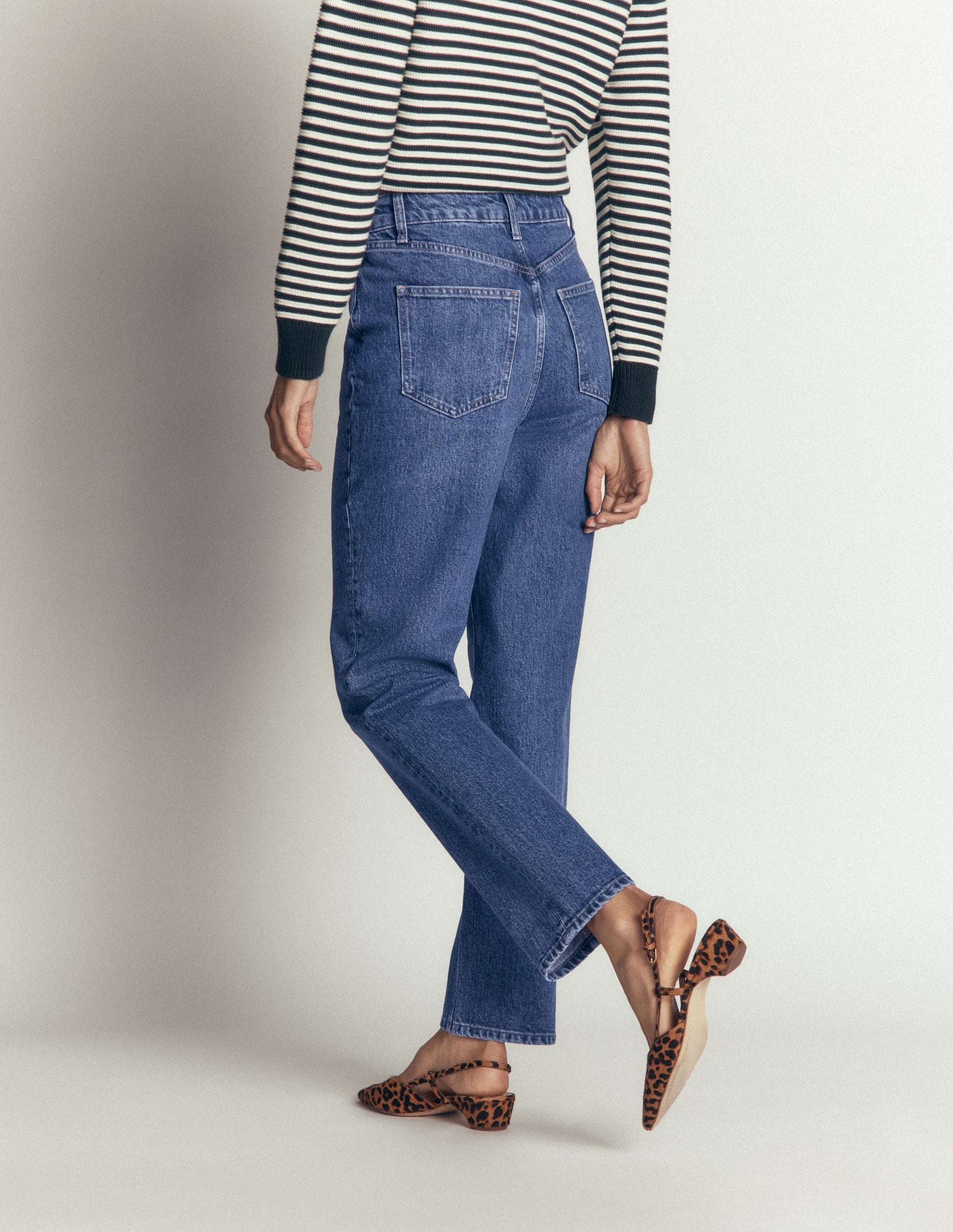 High Rise Straight Jeans-Mid Vintage-5