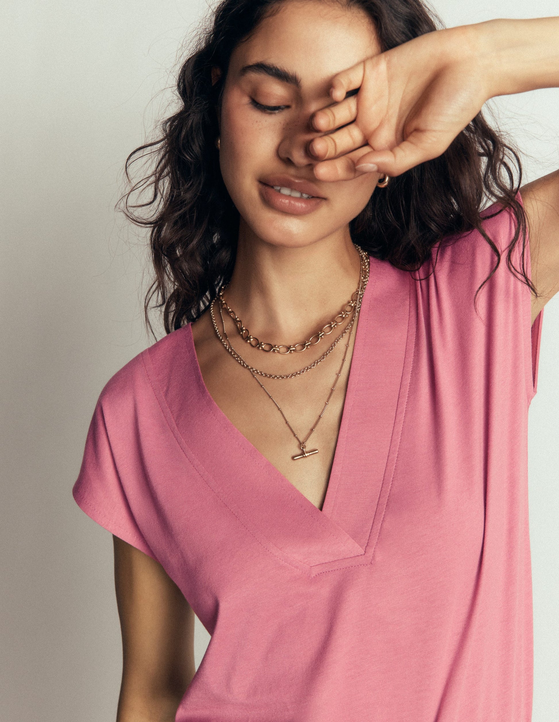 Supersoft V-neck T-shirt-Pink Heather-2