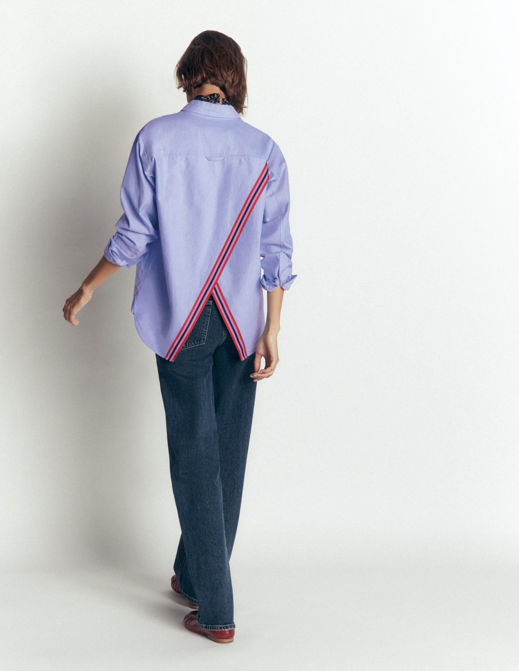 Sienna Relaxed Cotton Shirt-Blue Oxford, Trim Back - Image 3