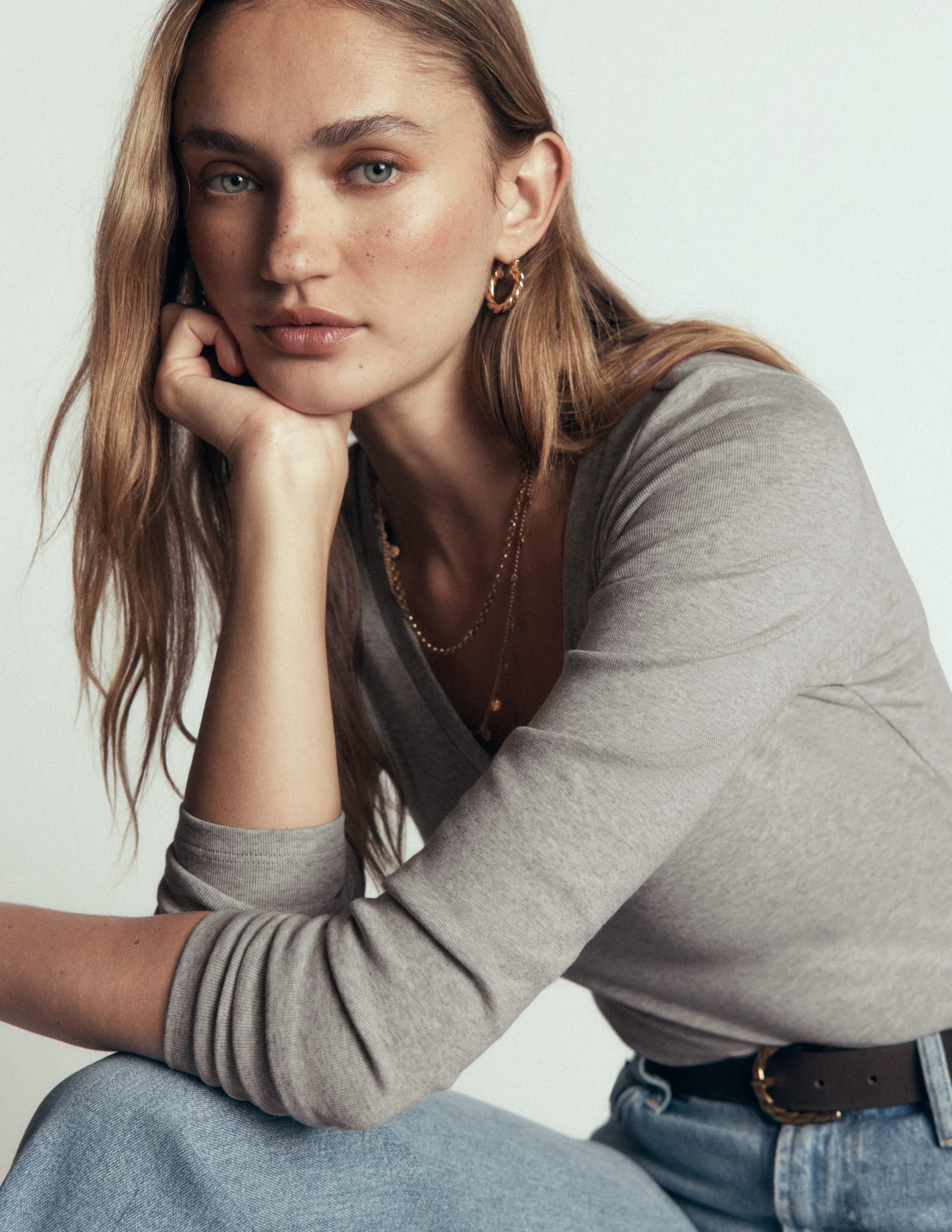 Annie Essential V Neck Top-Grey Marl - Image 2