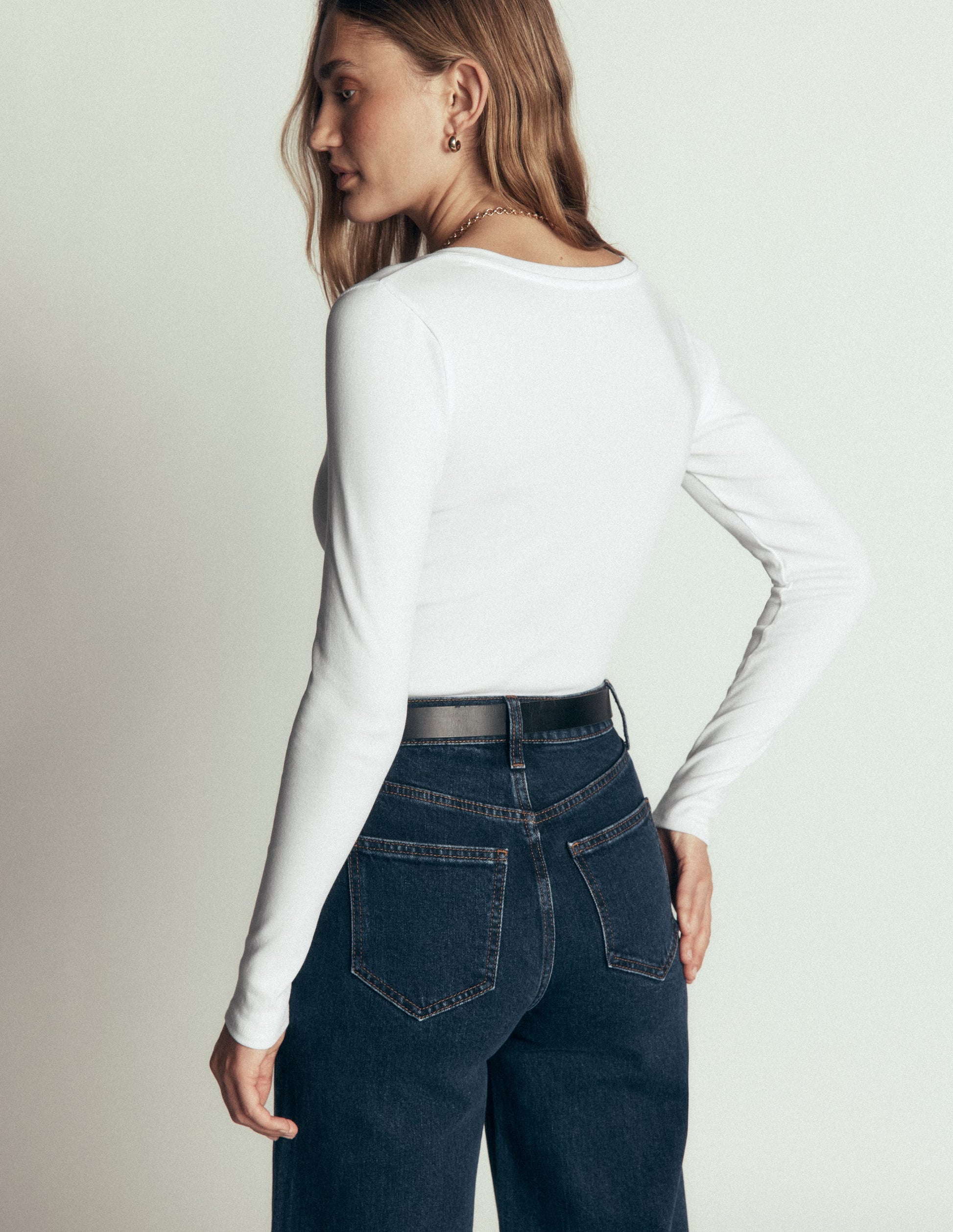 Annie Essential V Neck Top-White-3