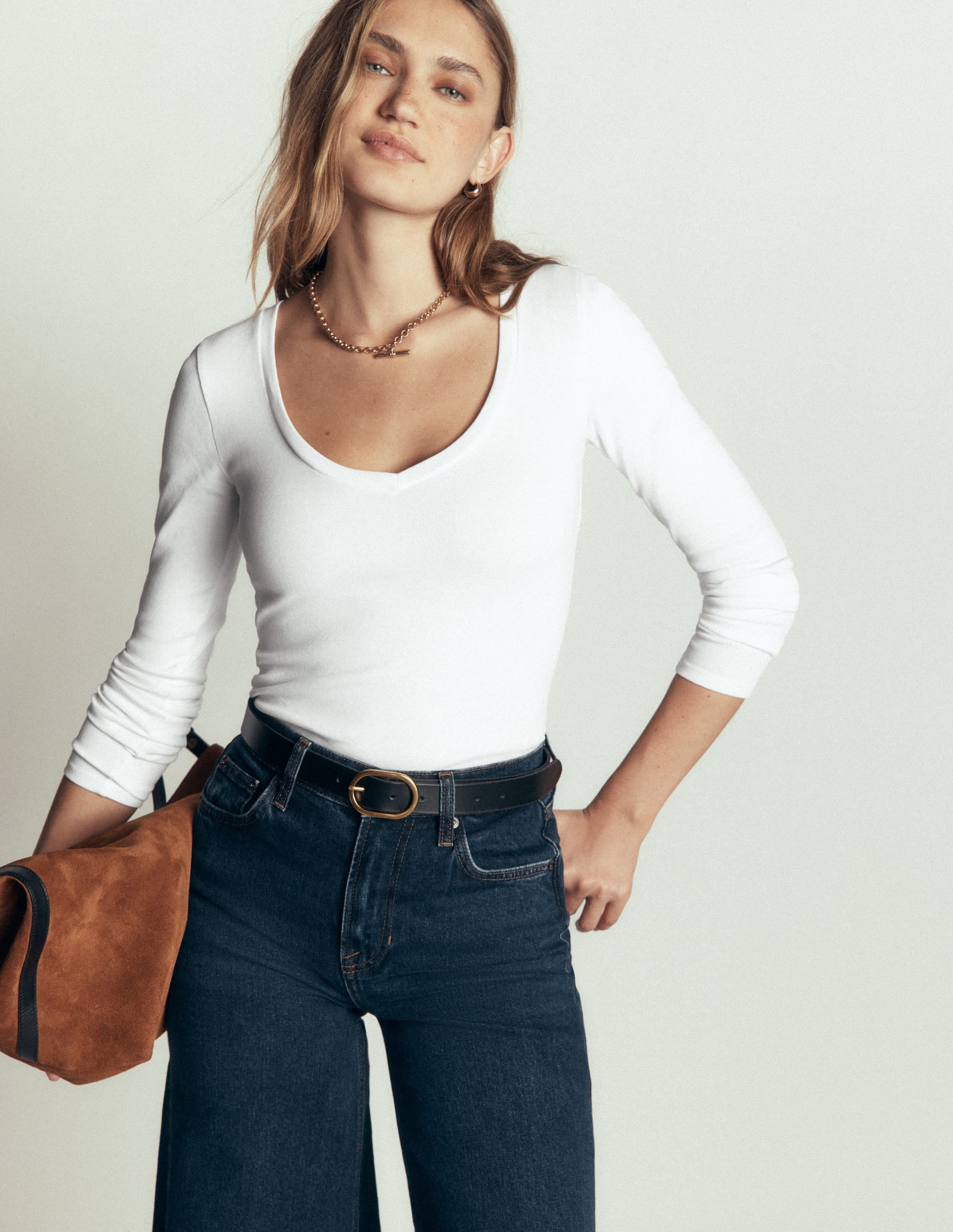 Annie Essential V Neck Top-White - Image 1