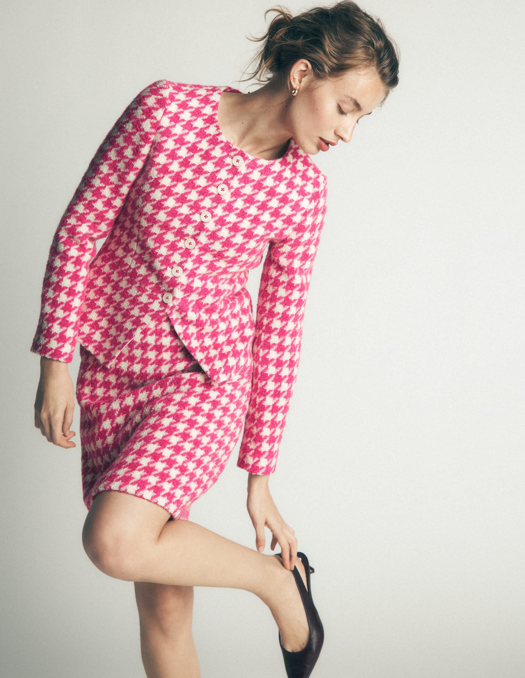 Collarless Wool Blend Blazer-Pink Dogstooth - Image 2