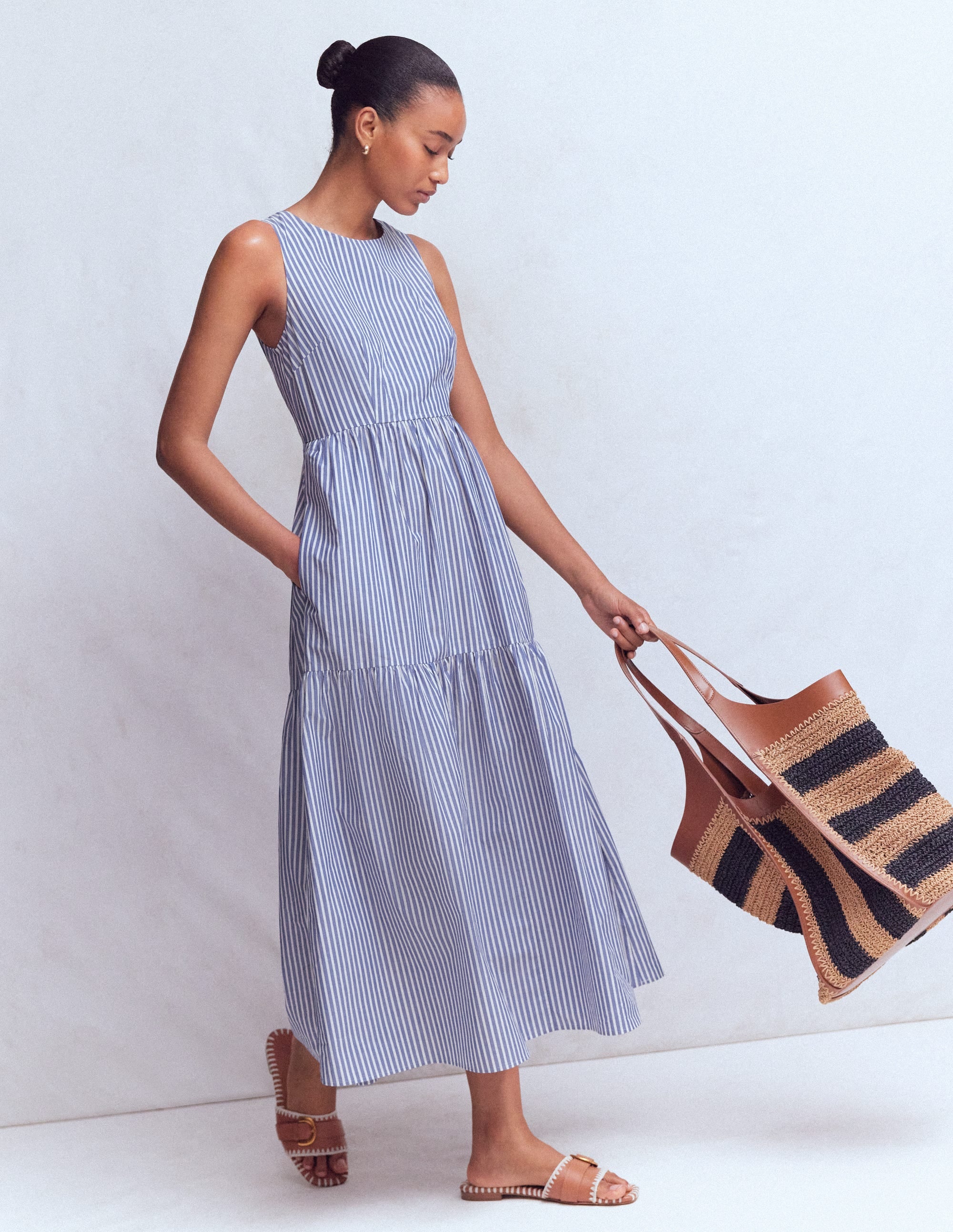 Boden Women's Sleeveless Poplin Dress in Blue