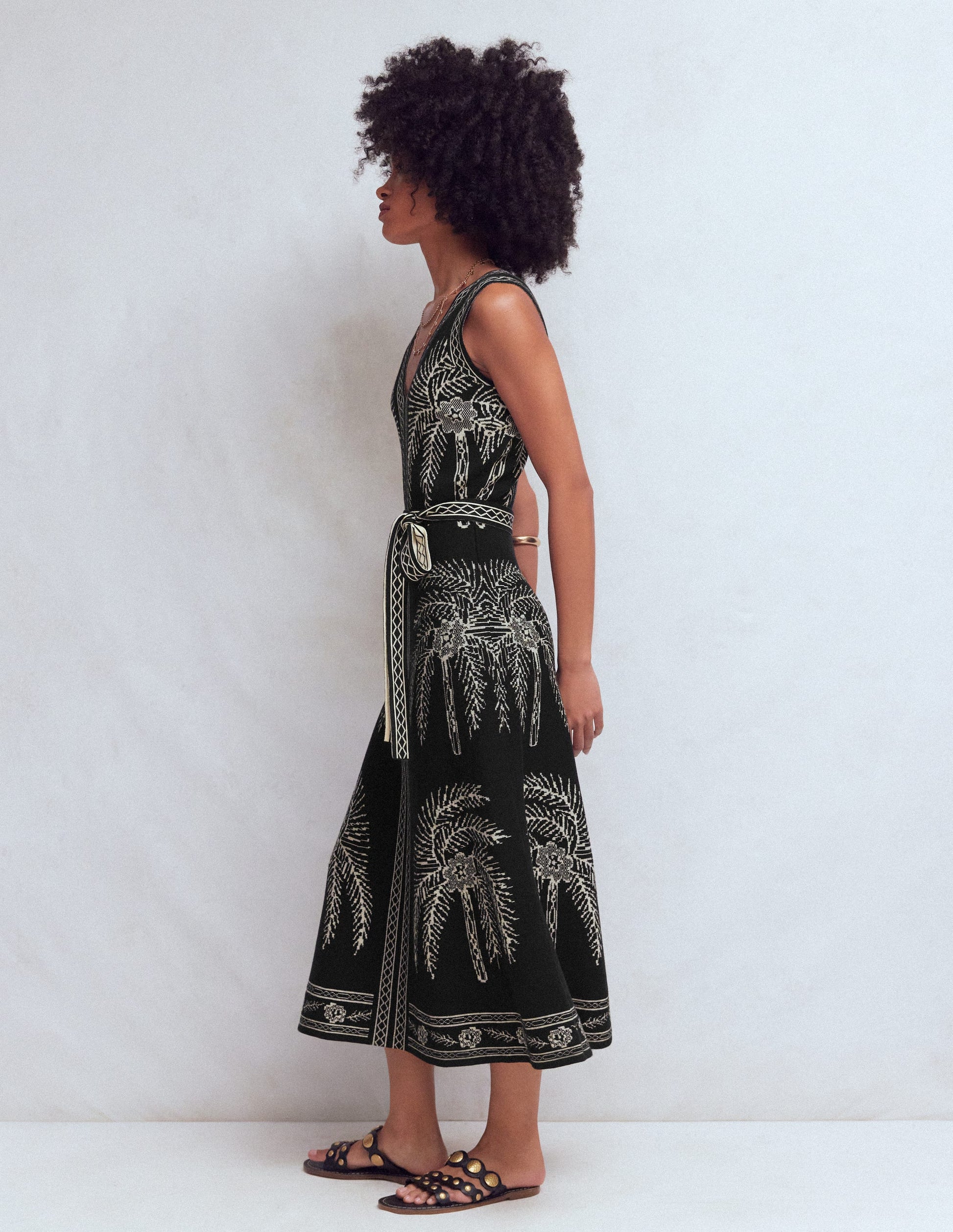 jacquard dress for women Iris in Blue Key Features PLEATED JACQUARD DRESS - Mink