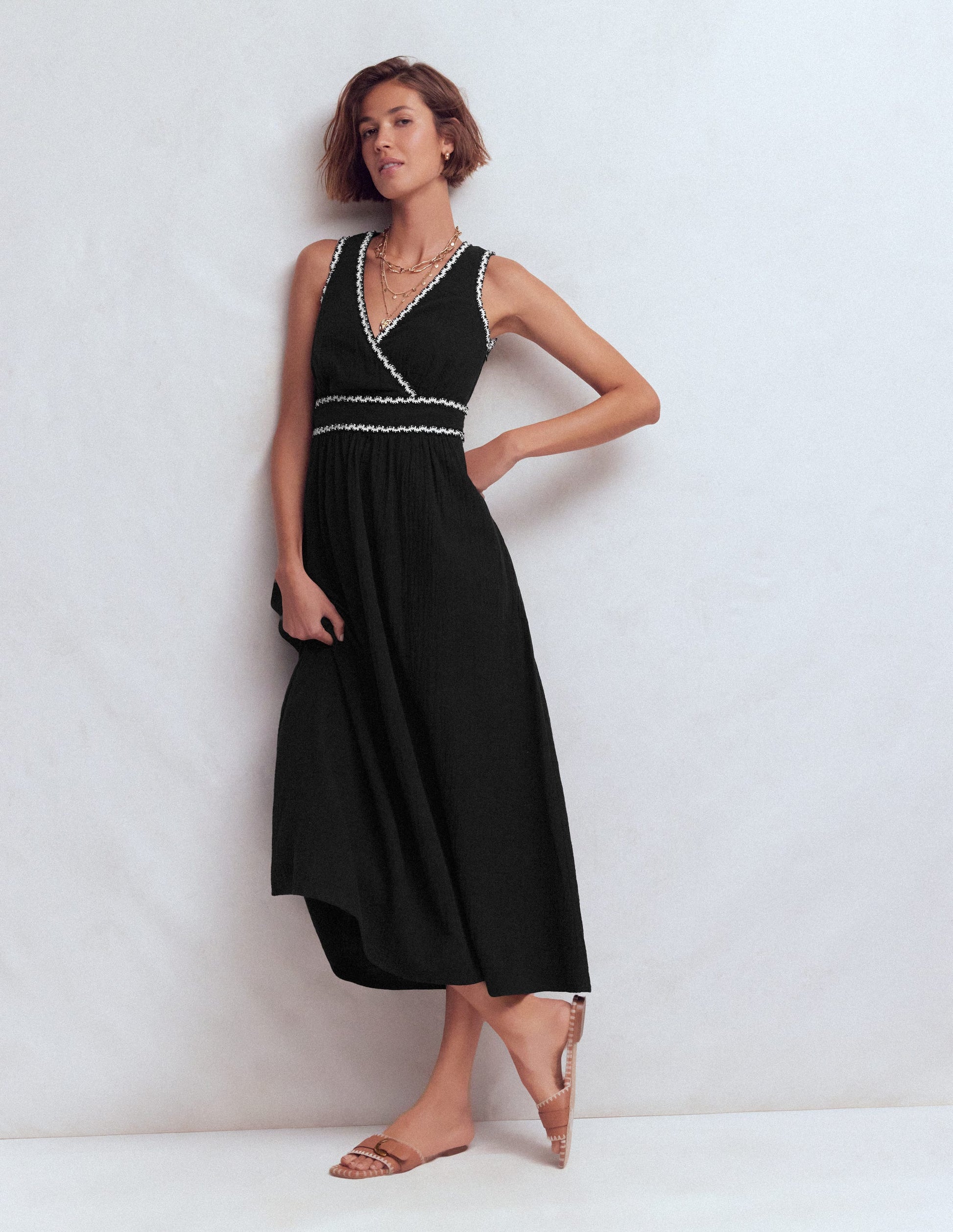 Boden Women's Lorna Trim Double Cloth Dress in Black | Size 4 Boden Women's Lorna Trim Double Cloth Dress in Black | Size 4