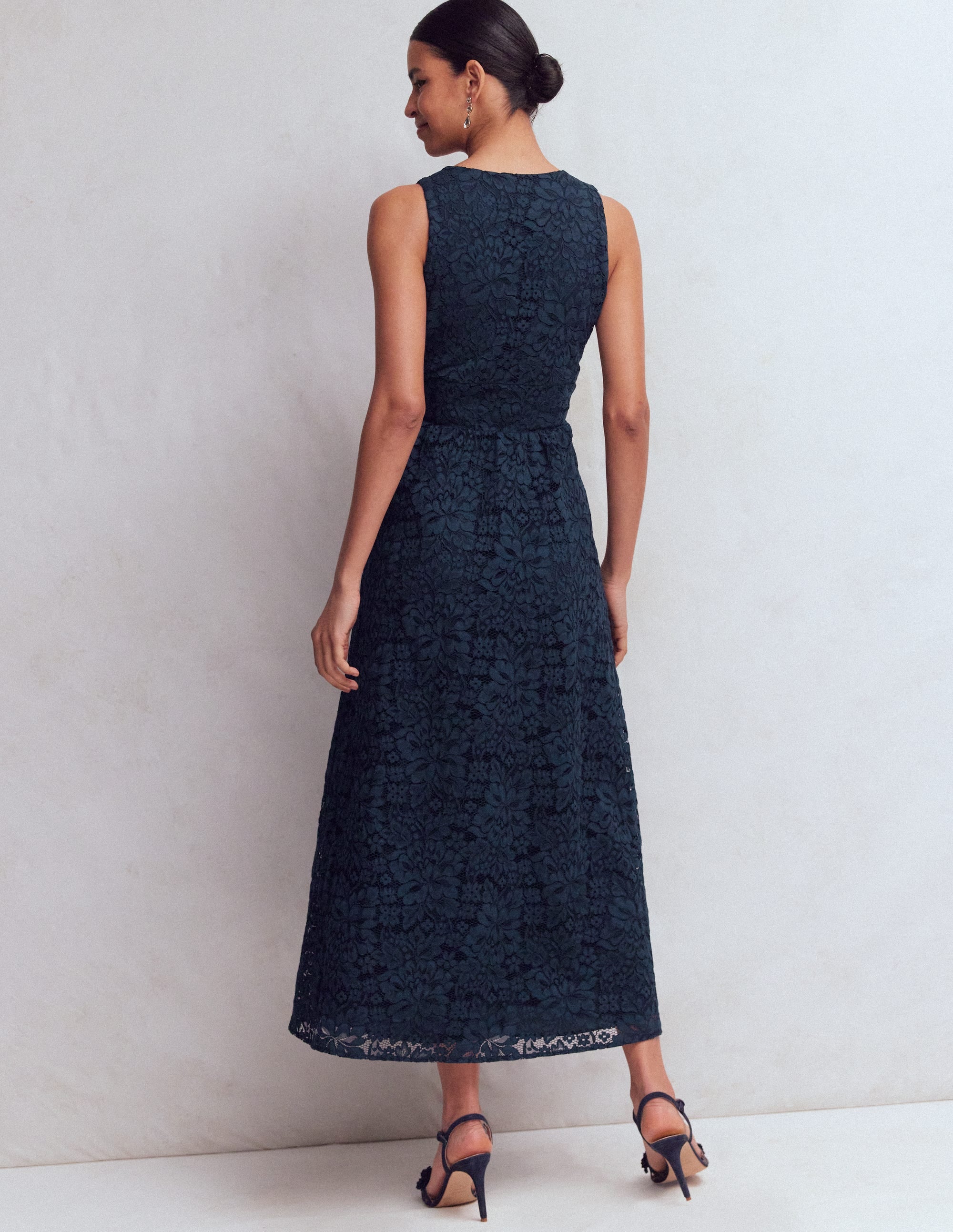 Lace Plunge Neck Panel Dress-Navy - Image 3