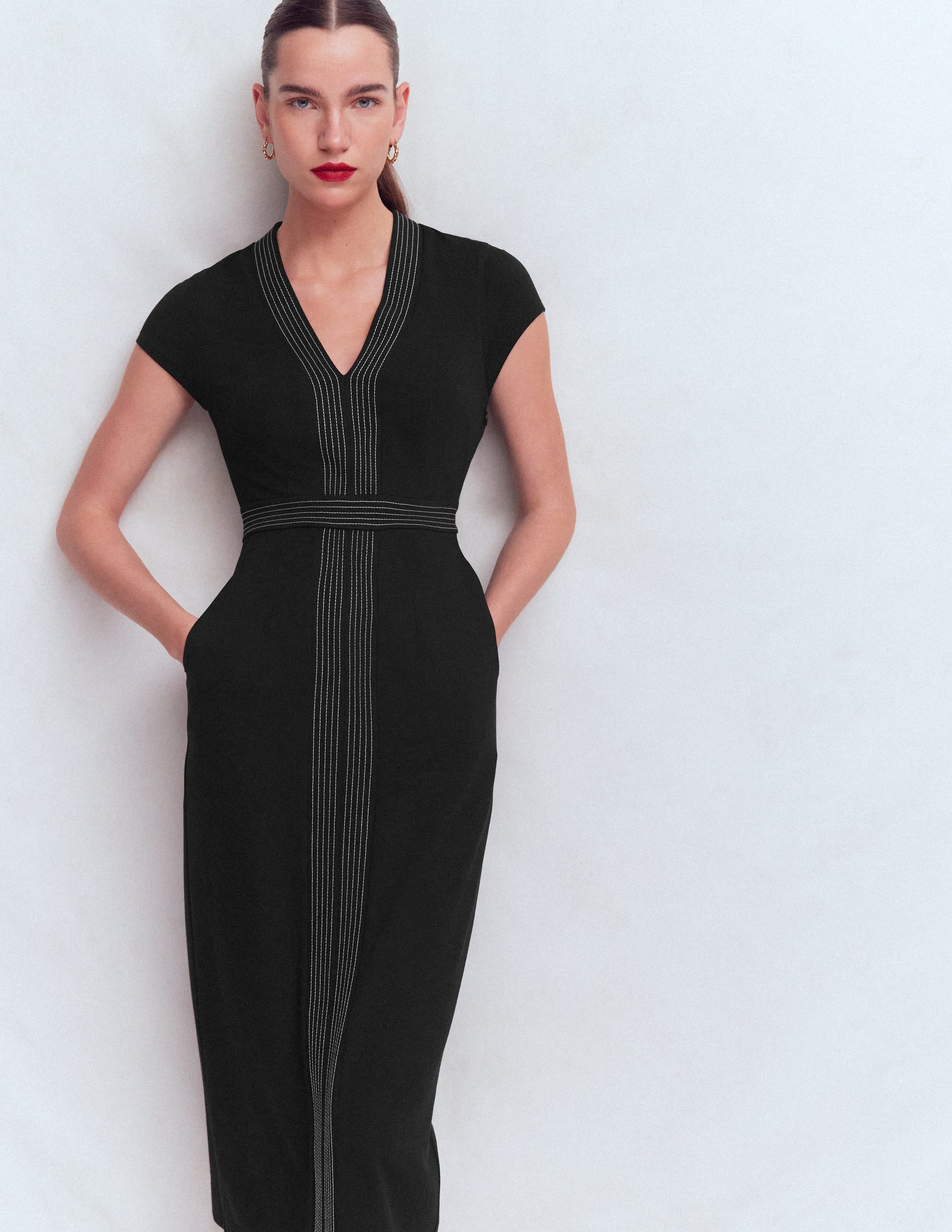 Topstitch V-neck Ponte Dress-Black - Image 4