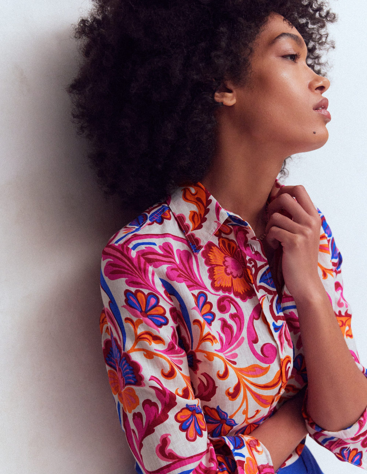 Sienna Linen Shirt-Pink Punch, Flourishing Meadow - Image 2