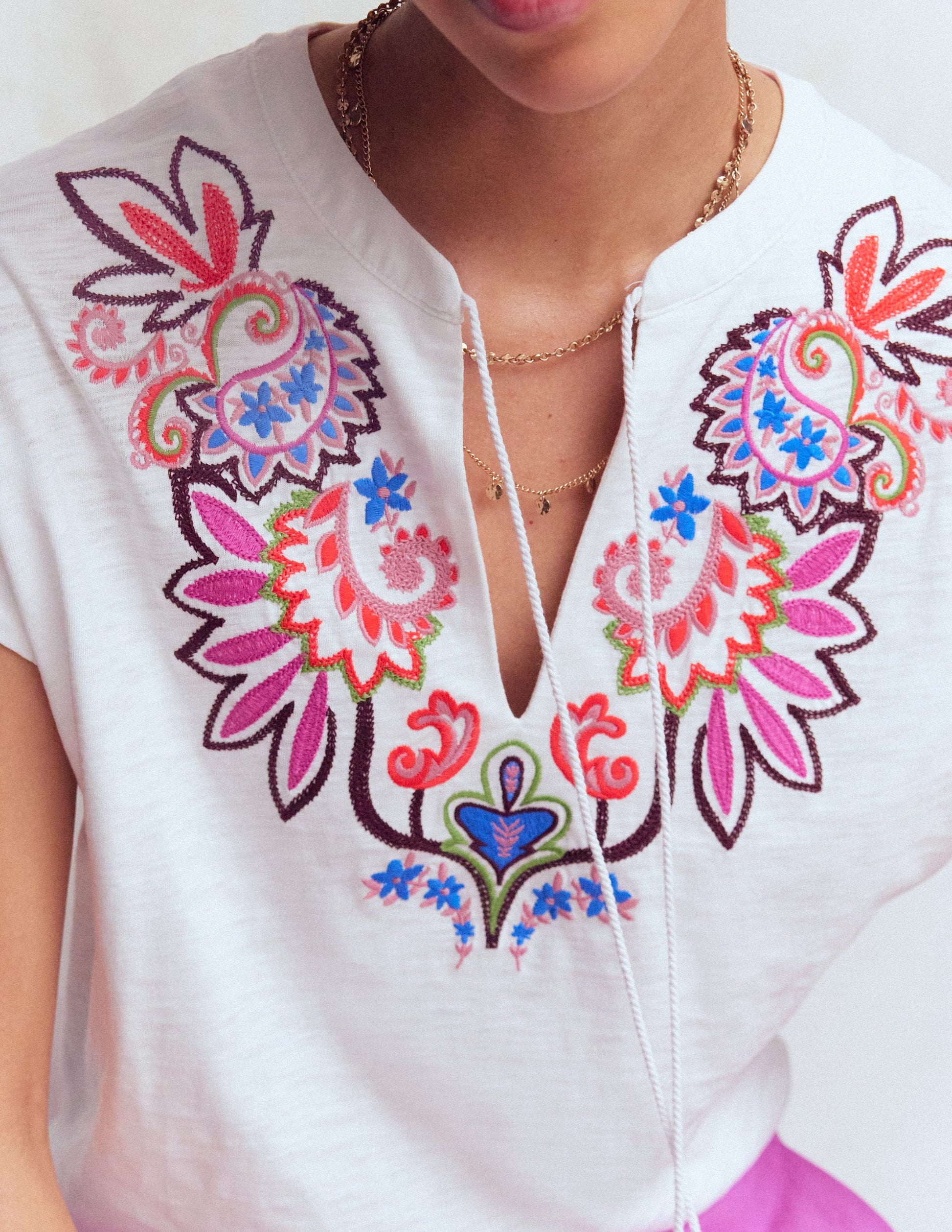 Nina Embroidered Notch T-shirt-White - Multi Embroidery-3