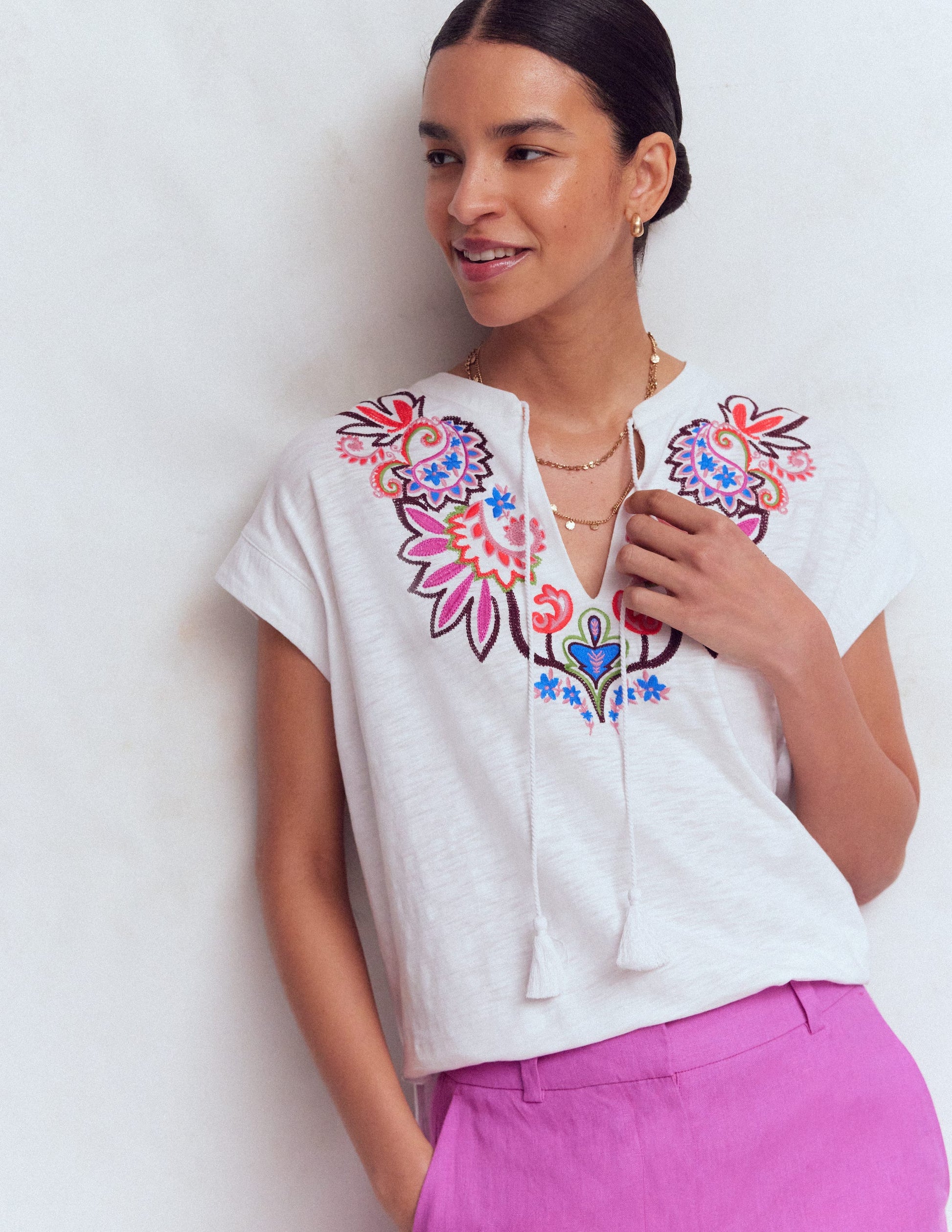 Nina Embroidered Notch T-shirt-White - Multi Embroidery-5