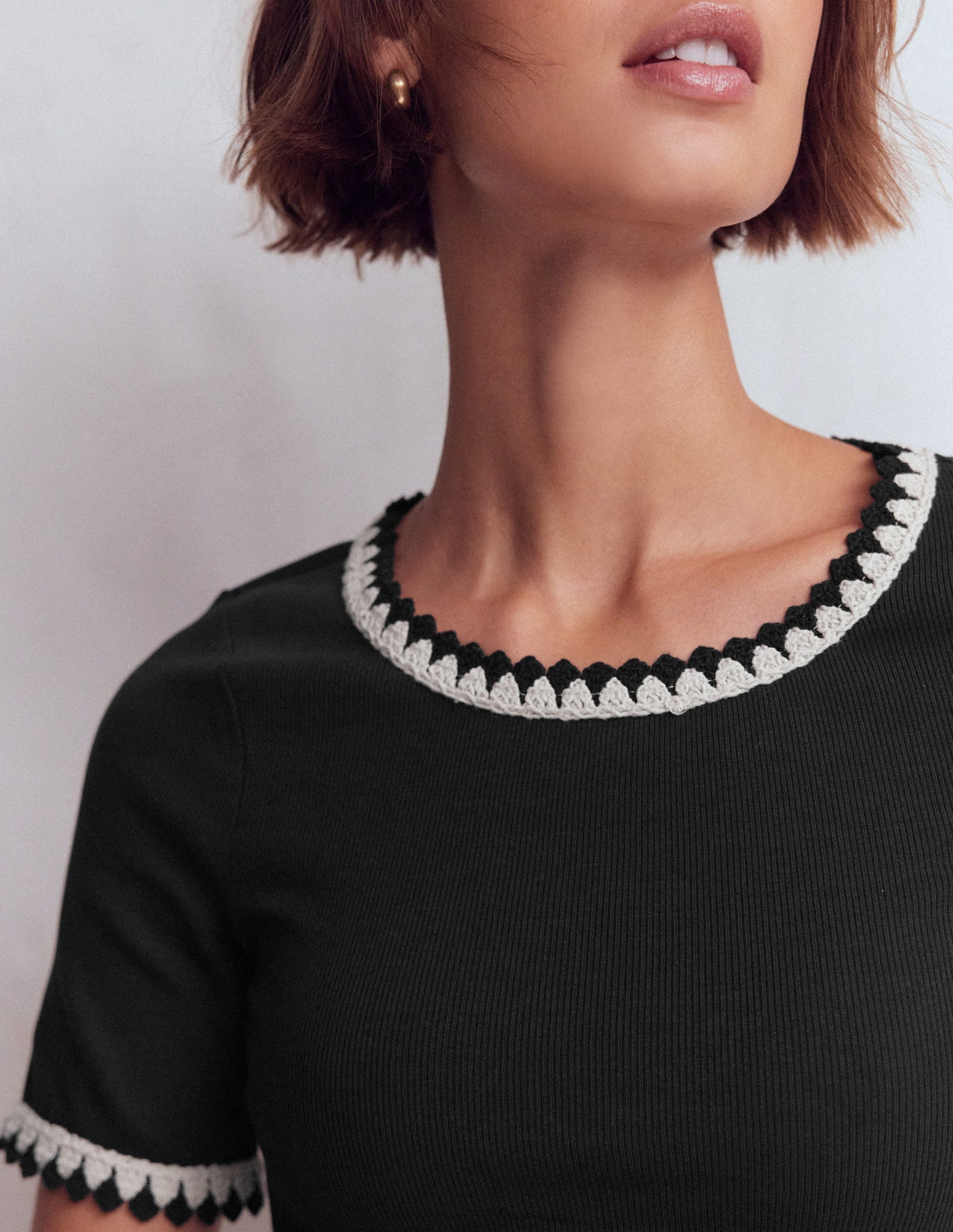 Boden Women's Maddie Trim Detail T-Shirt in Black | Size 12 Boden Women's Maddie Trim Detail T-Shirt in Black | Size 12
