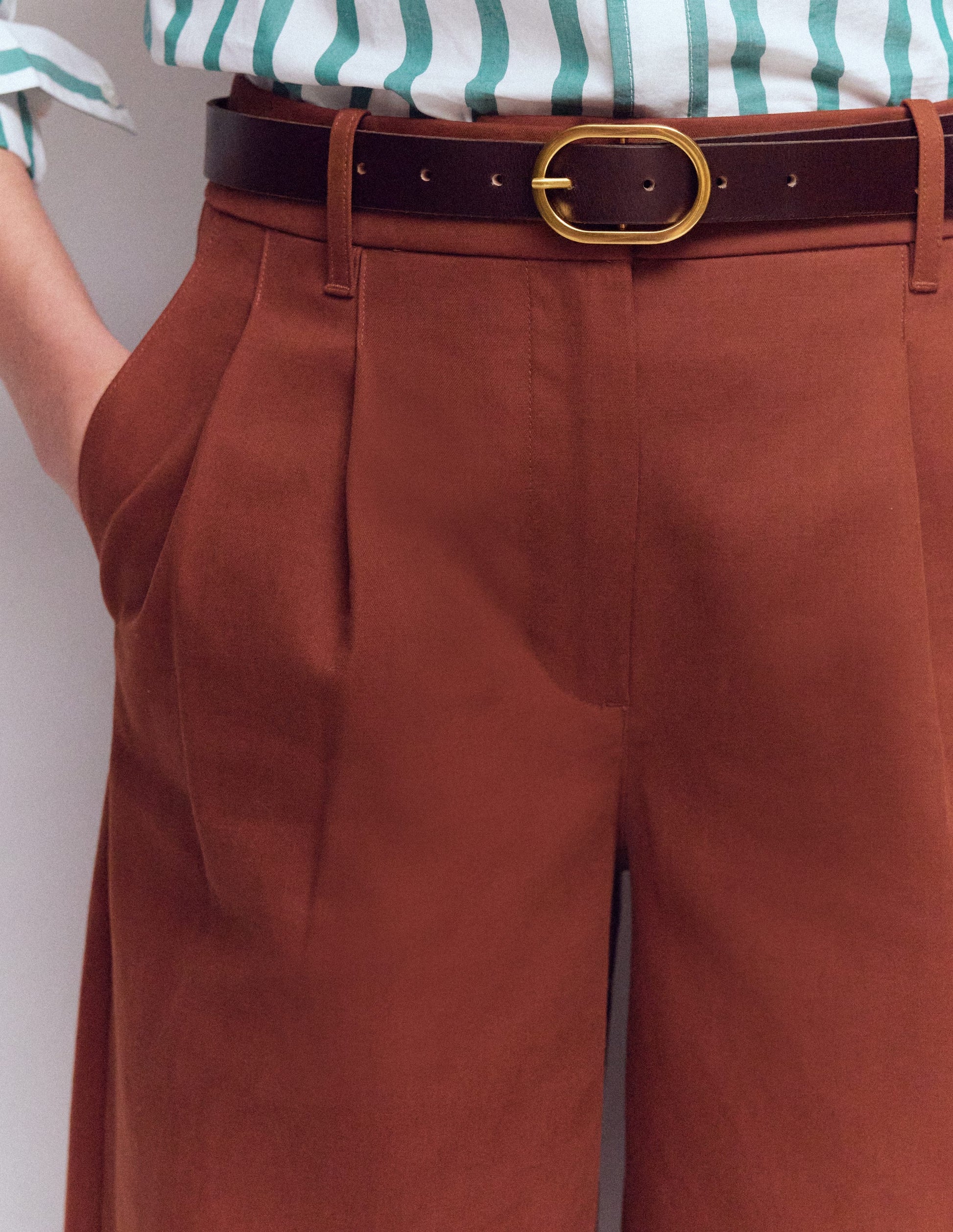 Classic Leather Belt-Bitter Choc-2