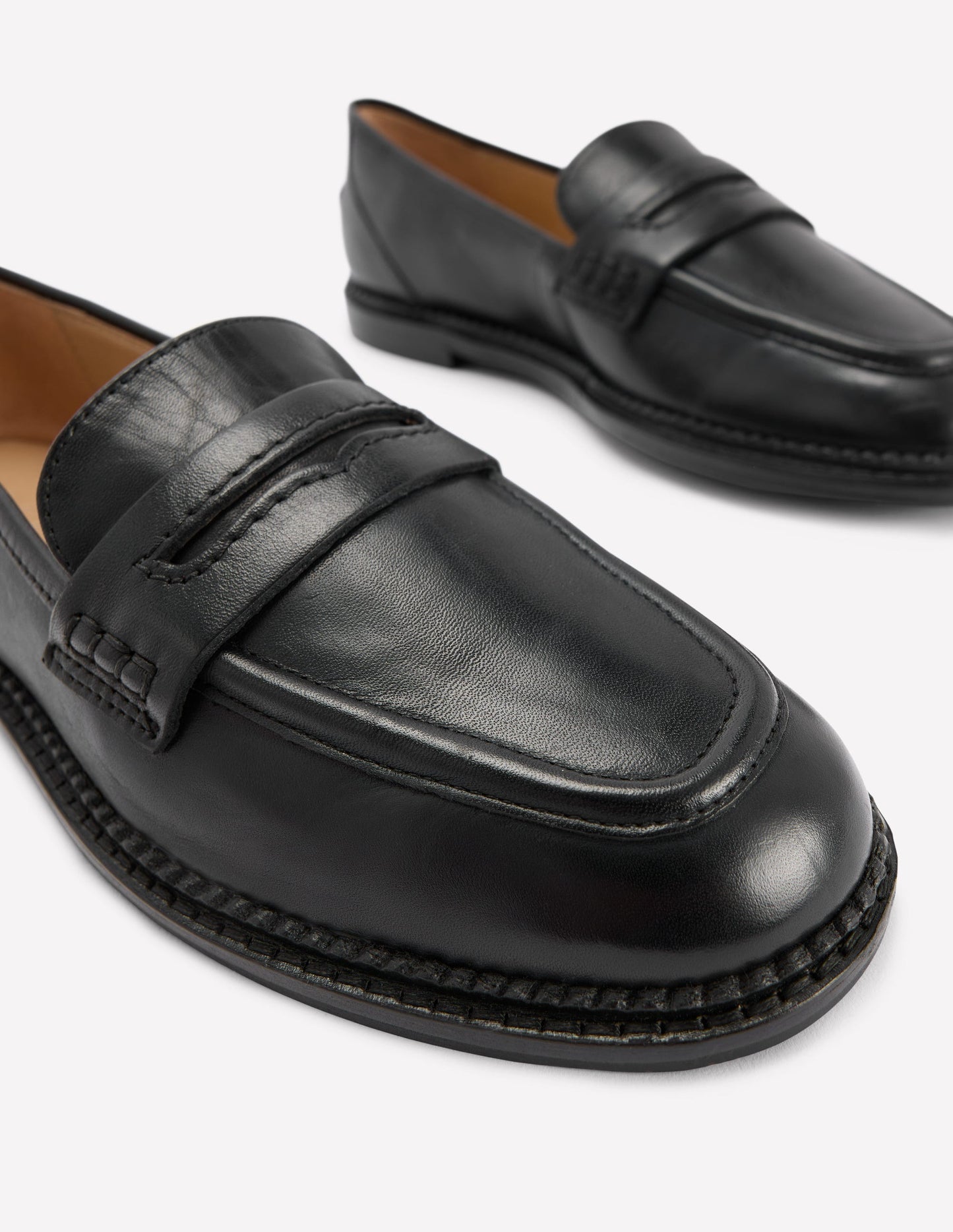 Nya Penny Loafers-Black