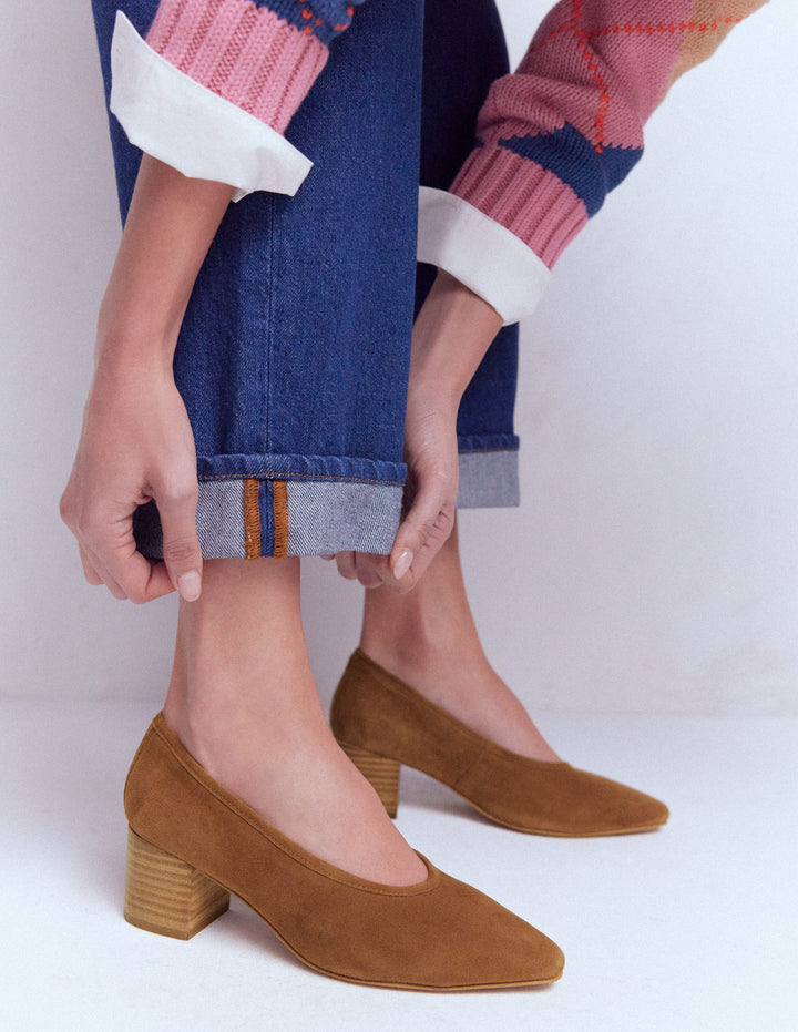 Closed Back Block Heel-Raw Umber