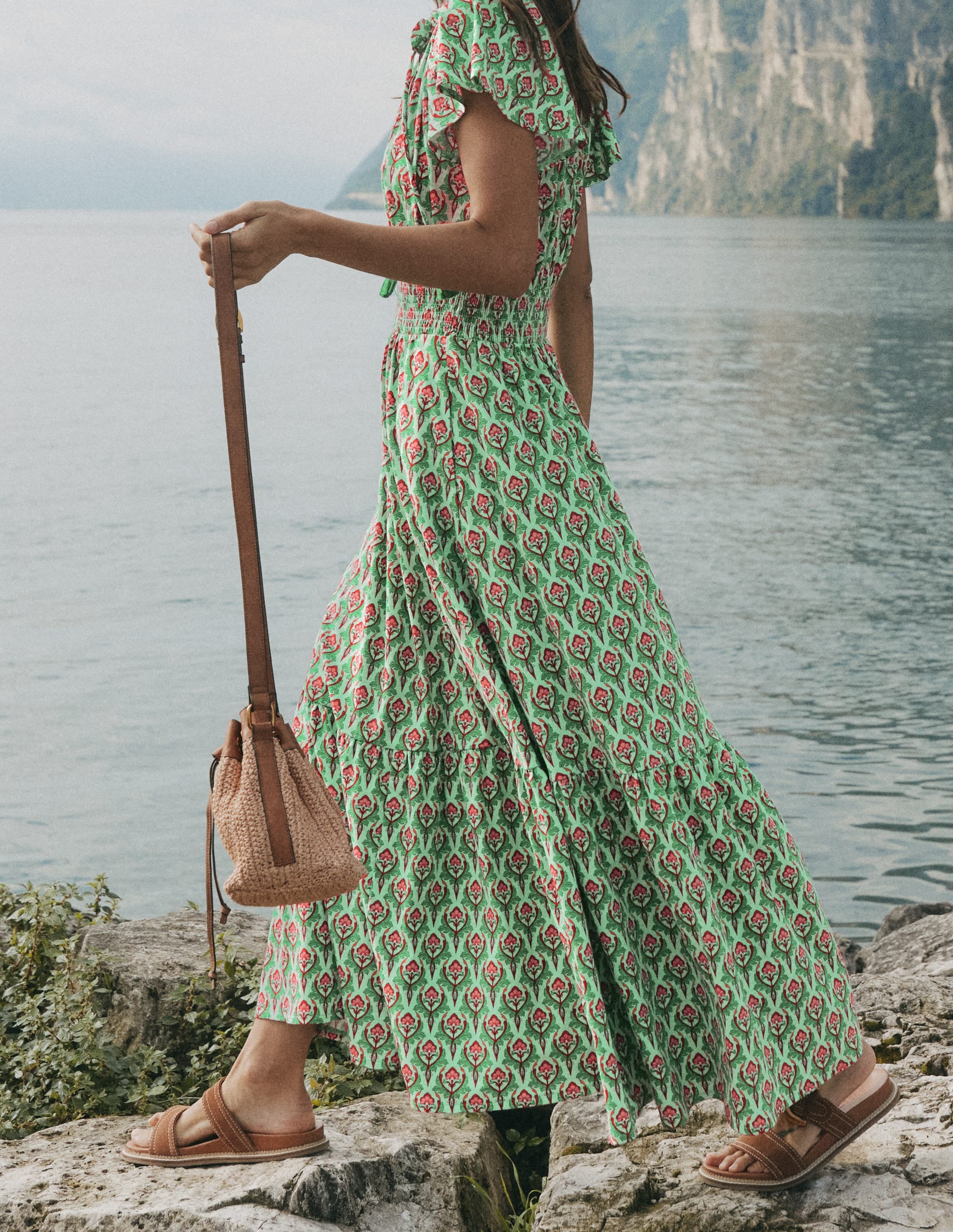 Mini Straw Bucket Bag-Natural Raffia - Image 6