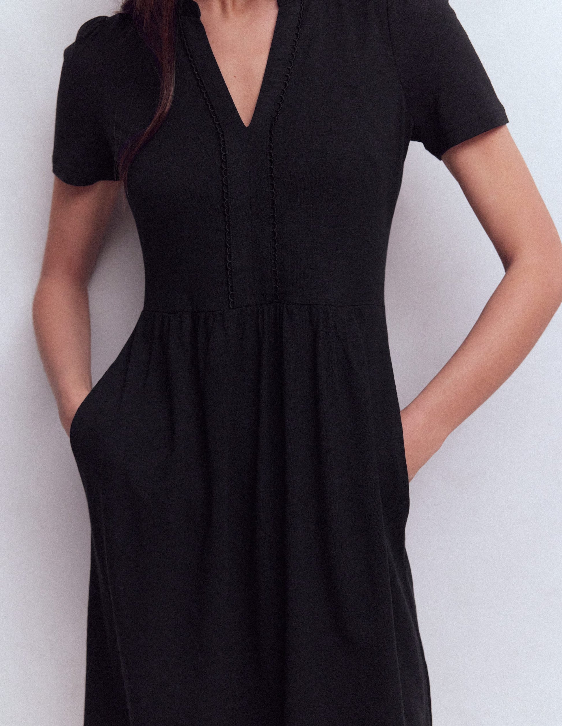 Boden Women's Naomi Short Sleeve Dress in Black | Size 10 Boden Women's Naomi Short Sleeve Dress in Black | Size 10