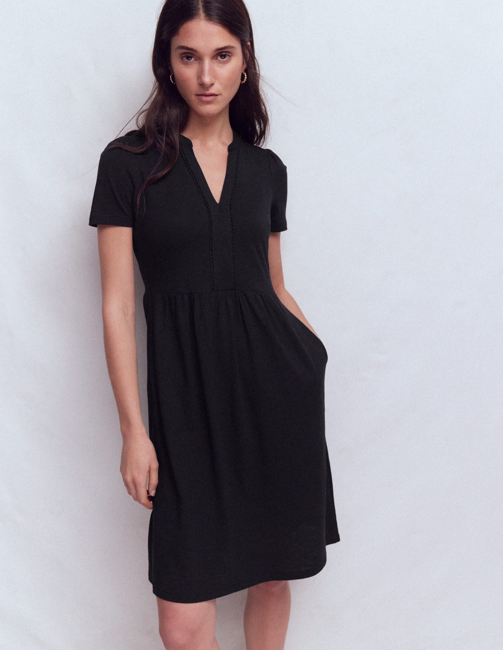Boden Women's Naomi Short Sleeve Dress in Black | Size 10 Boden Women's Naomi Short Sleeve Dress in Black | Size 10