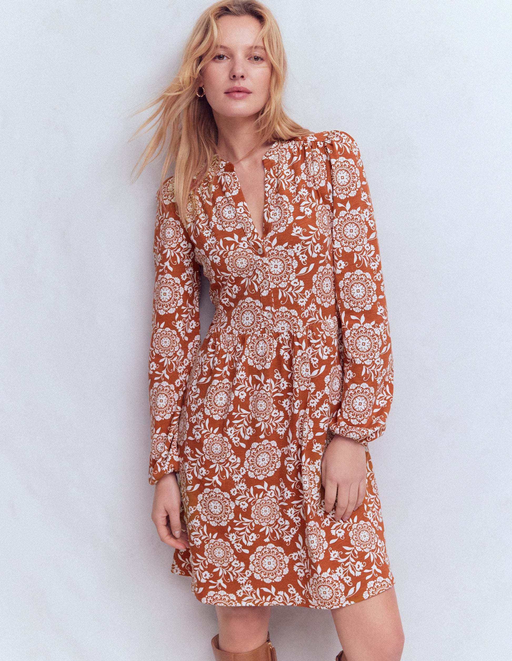 Amy Short Jersey Dress-Chesntut, Decorative Blossom-1