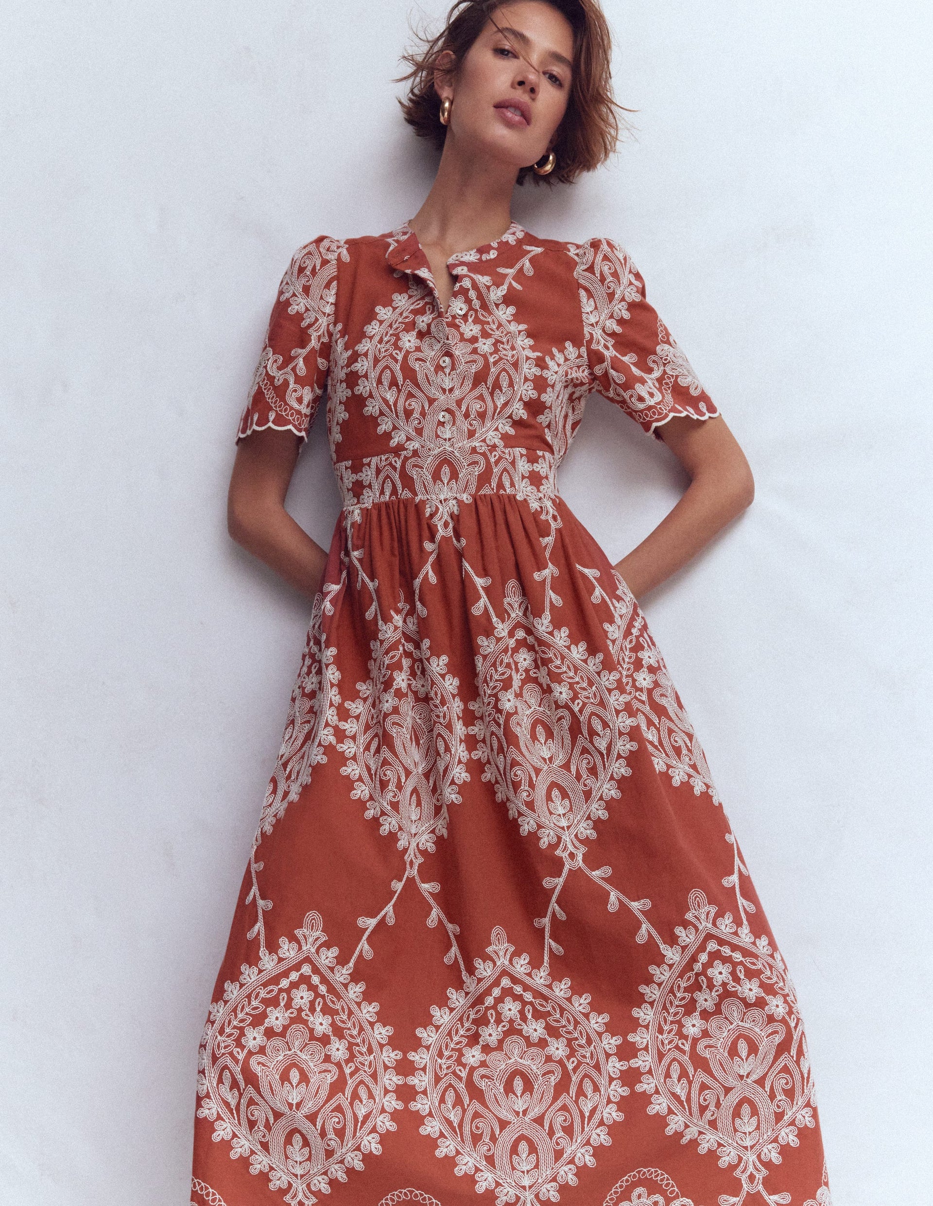boden emilia embroidered dress Boden Emilia Embroidered Midi Dress Sz US 2