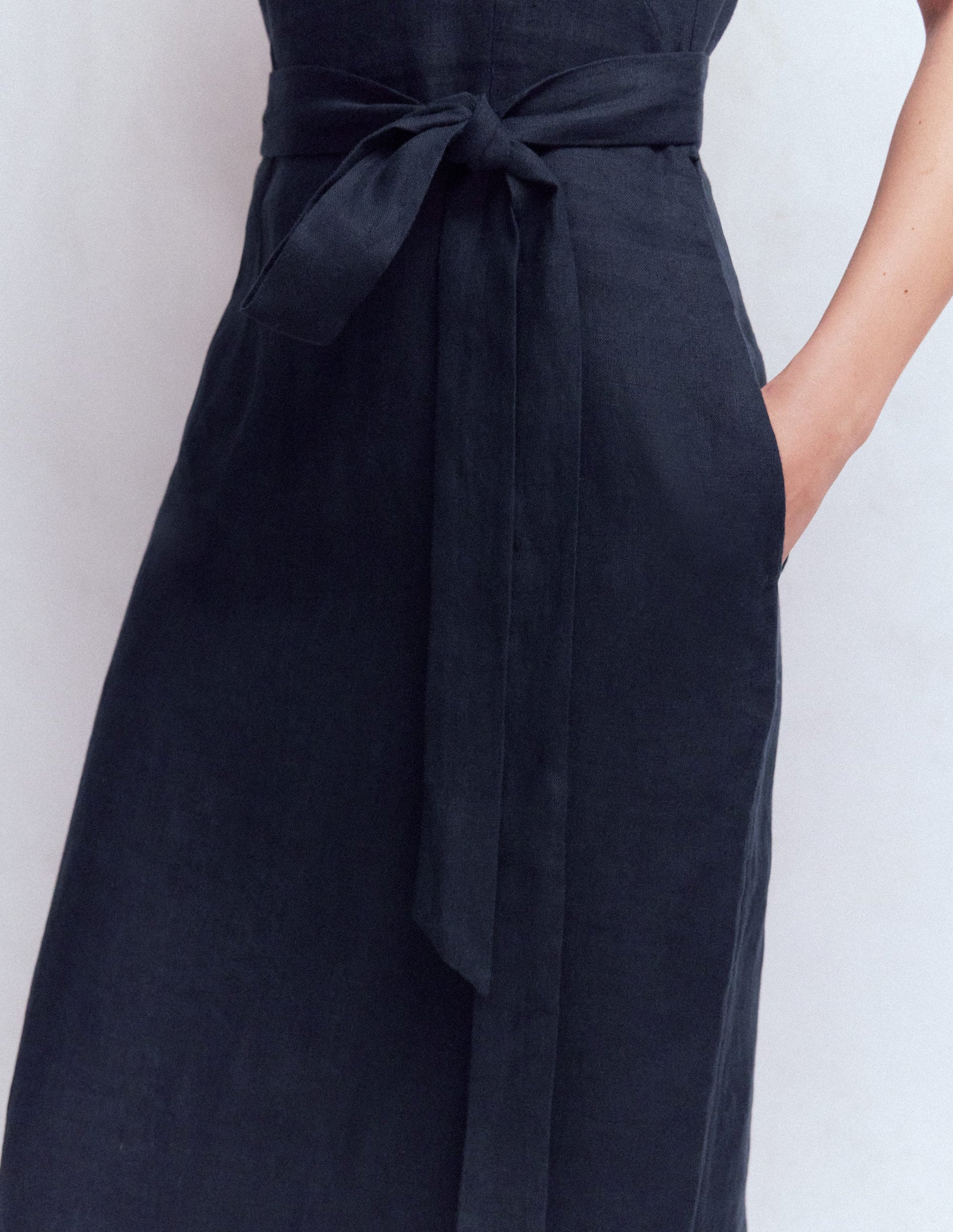 Rosa Halter Linen Midi Dress-Navy-2