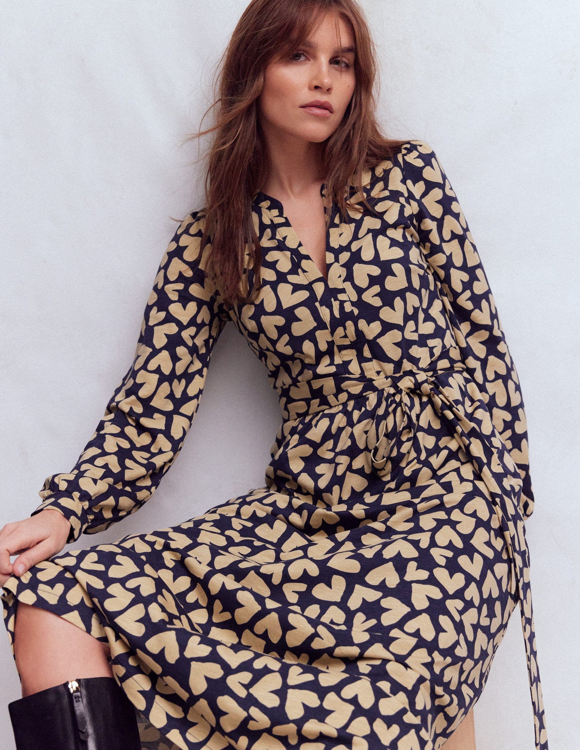 Boden Women's Naomi Long Sleeve Jersey Dress in Blue | Size 4 Boden Women's Naomi Long Sleeve Jersey Dress in Blue | Size 4