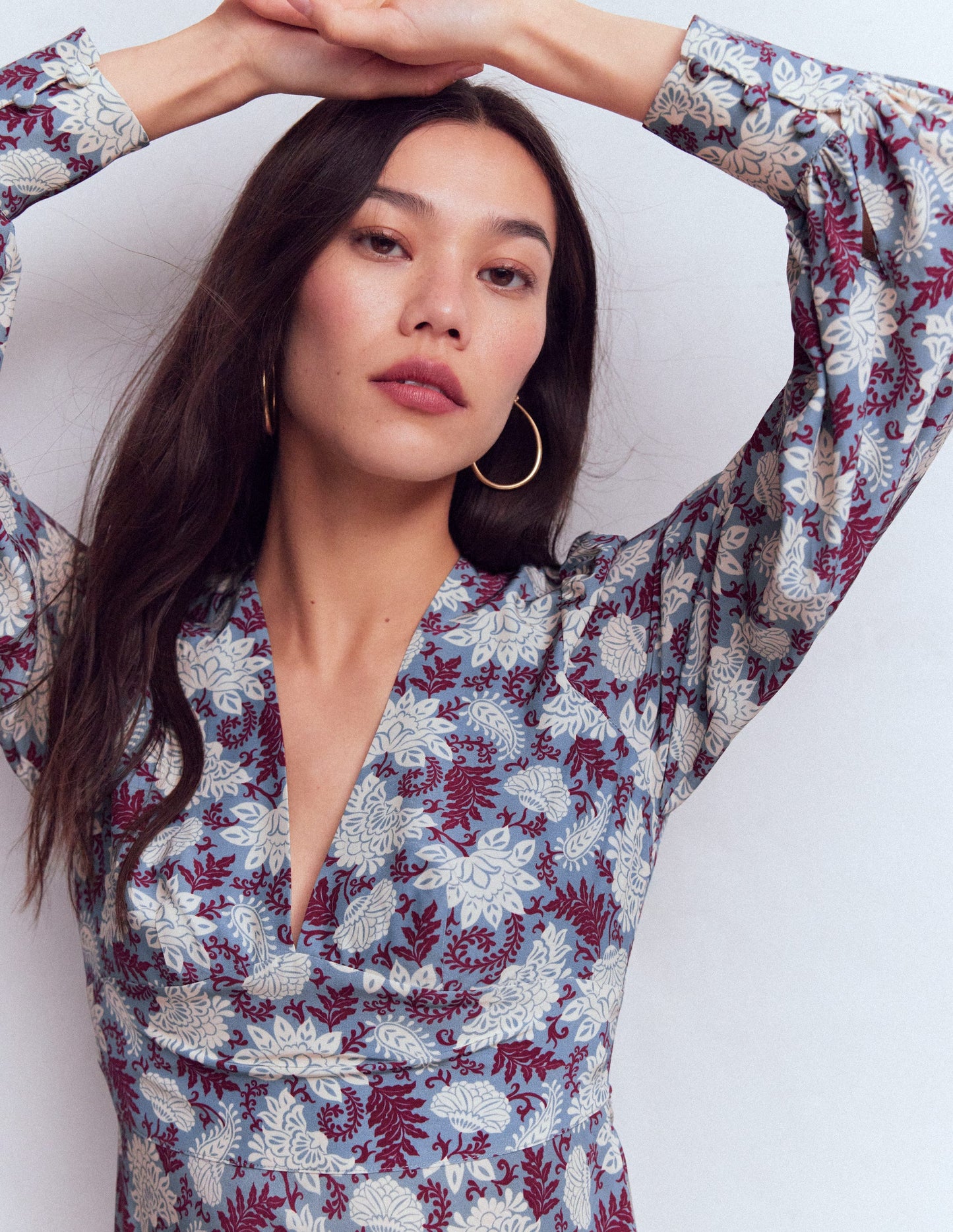 V-neck Blouson Sleeve Dress-Multi Blooming Flora