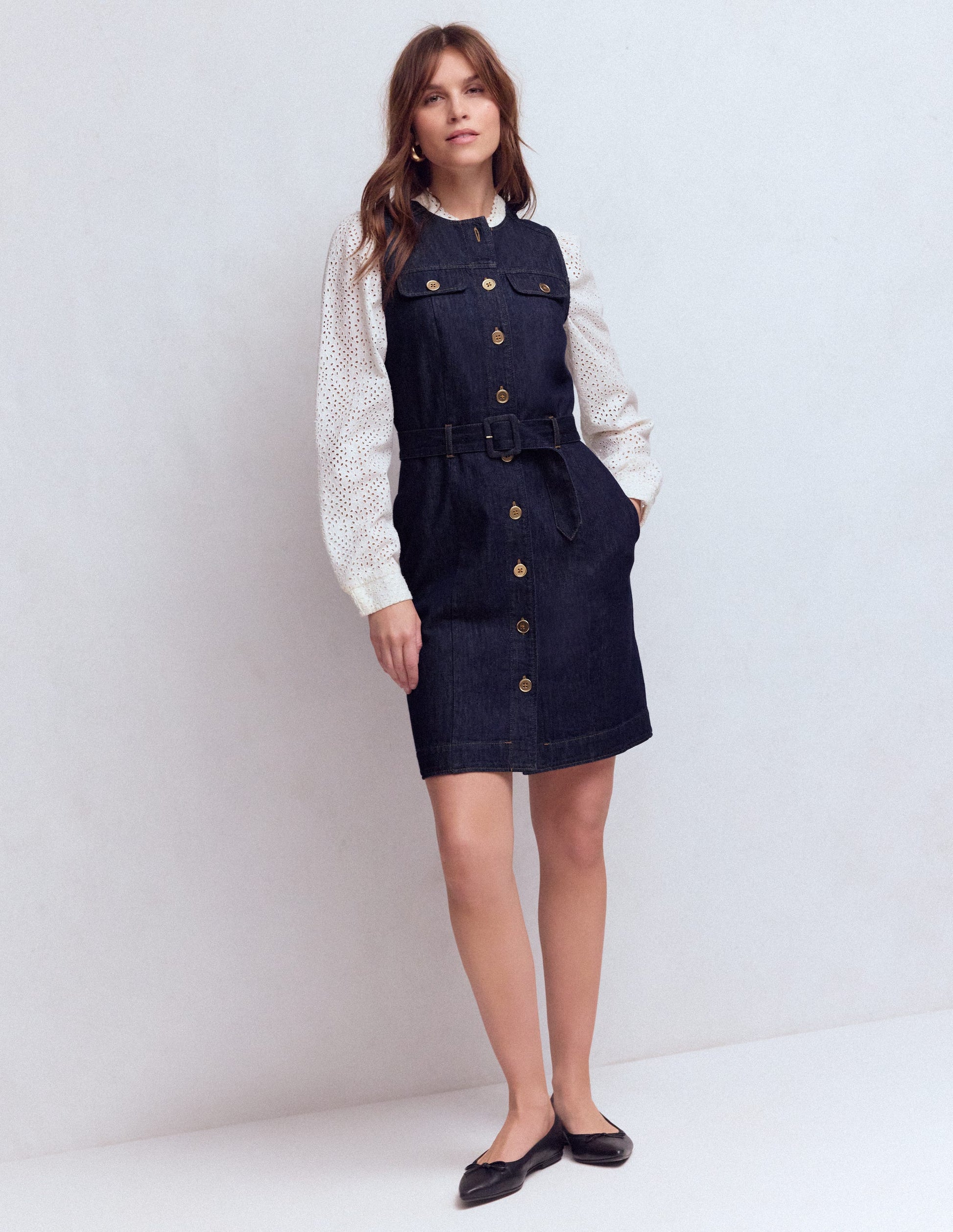 Boden Women's Short Gold Button Denim Dress in Blue | Size 2 Boden Women's Short Gold Button Denim Dress in Blue | Size 2