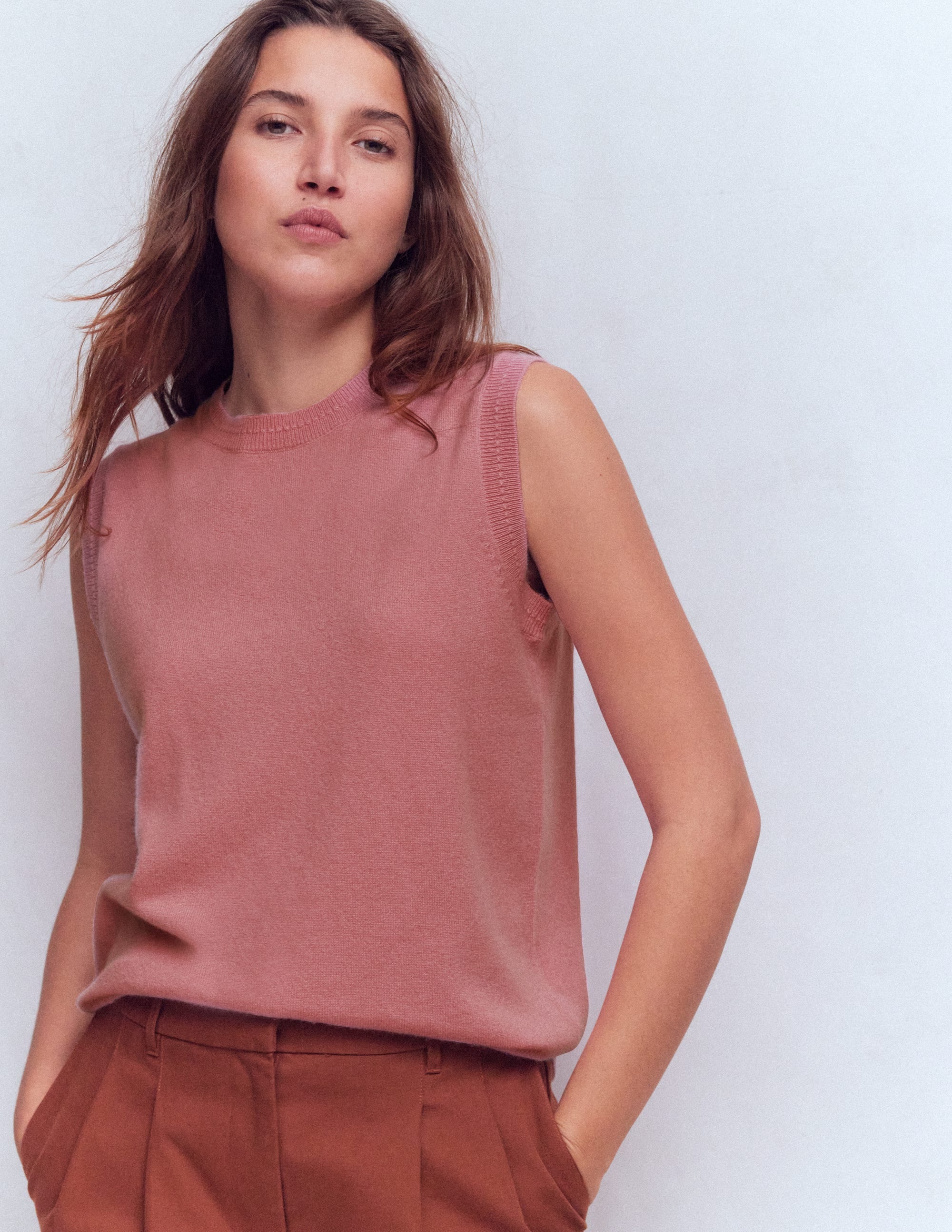 Eva Cashmere Vest-Camelia Pink - Image 5