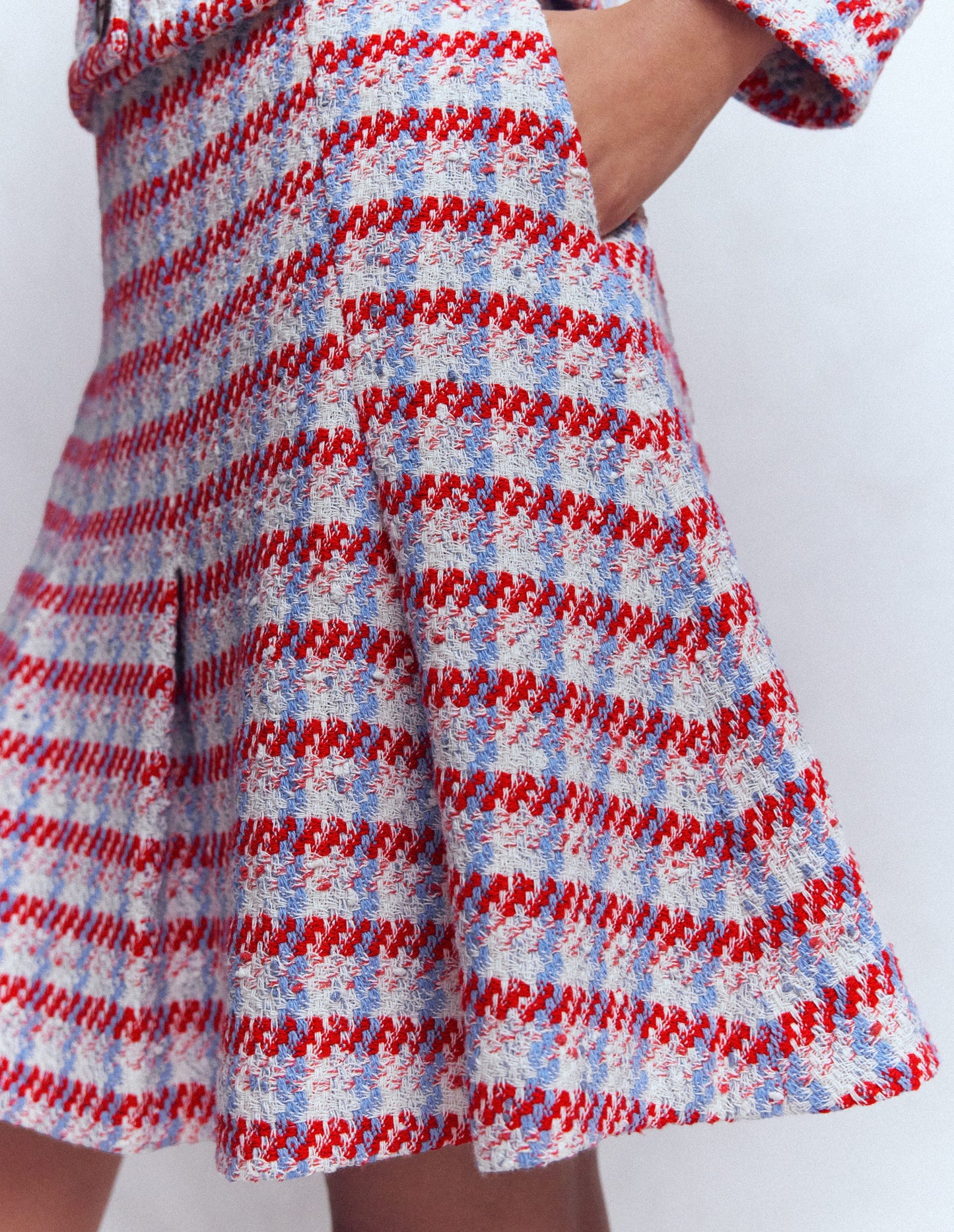 Flippy Textured Skirt-Pink Textured