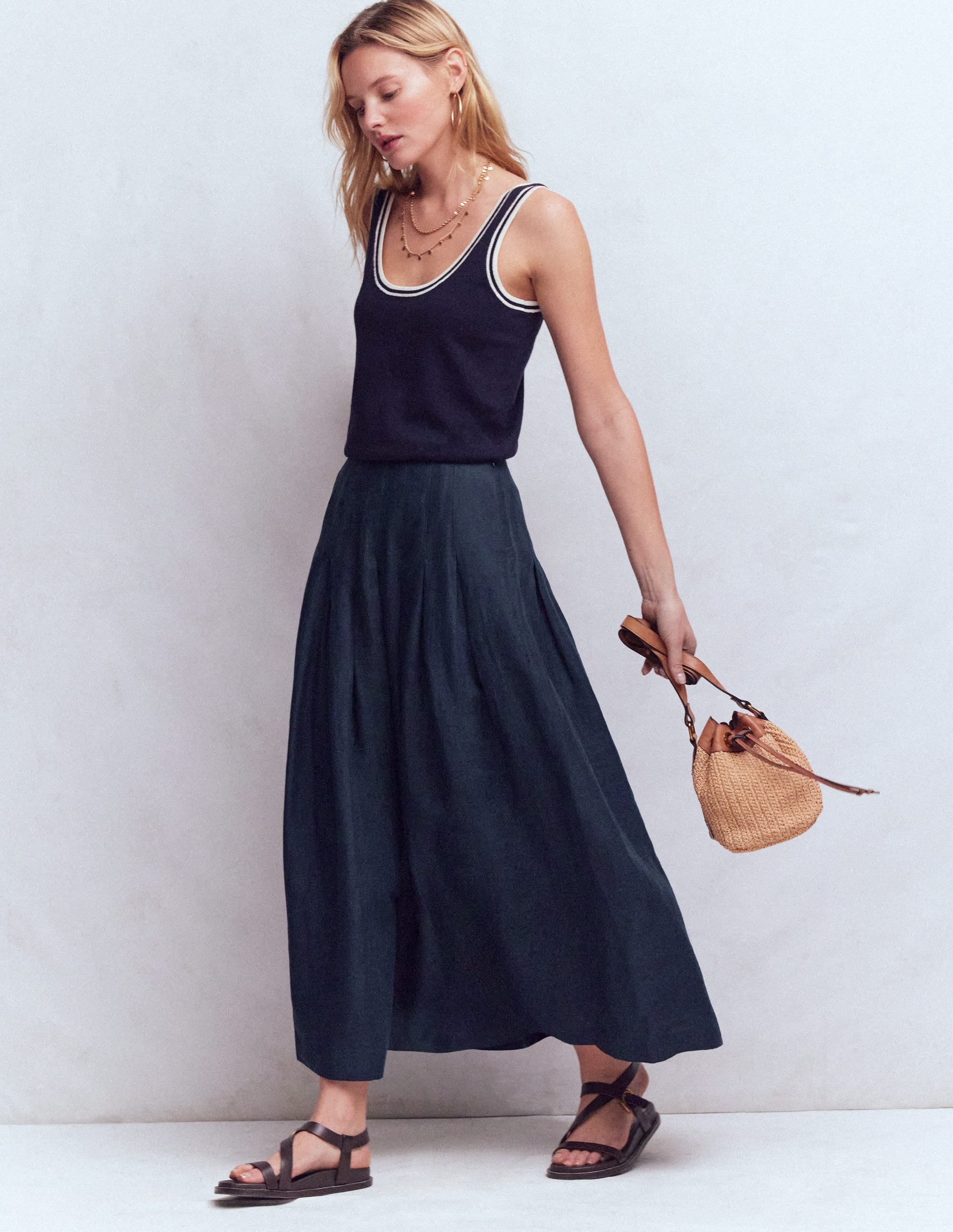 Valentina Linen Skirt-Navy | Boden USA