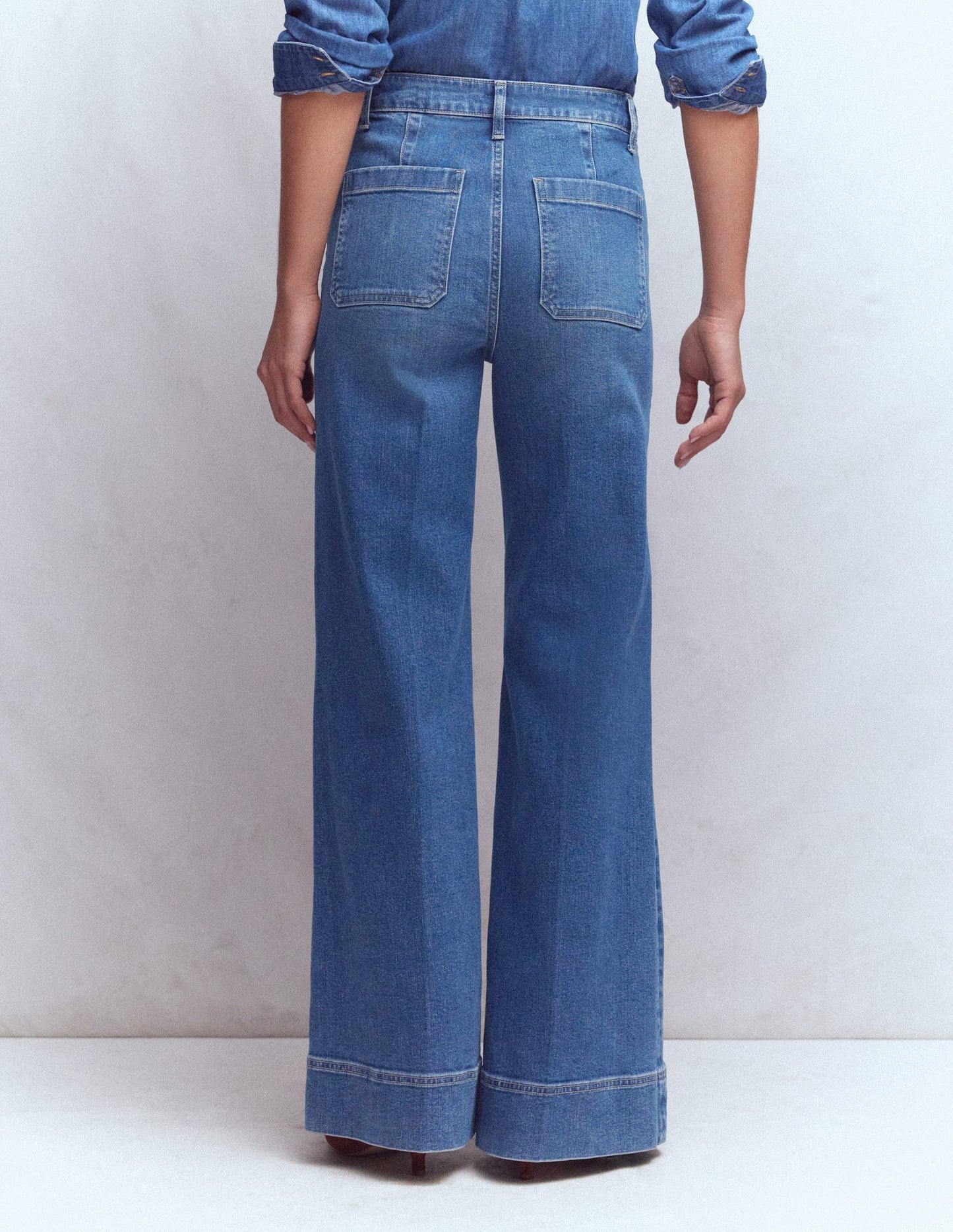 Patch Pocket Flare Jeans-Mid Vintage