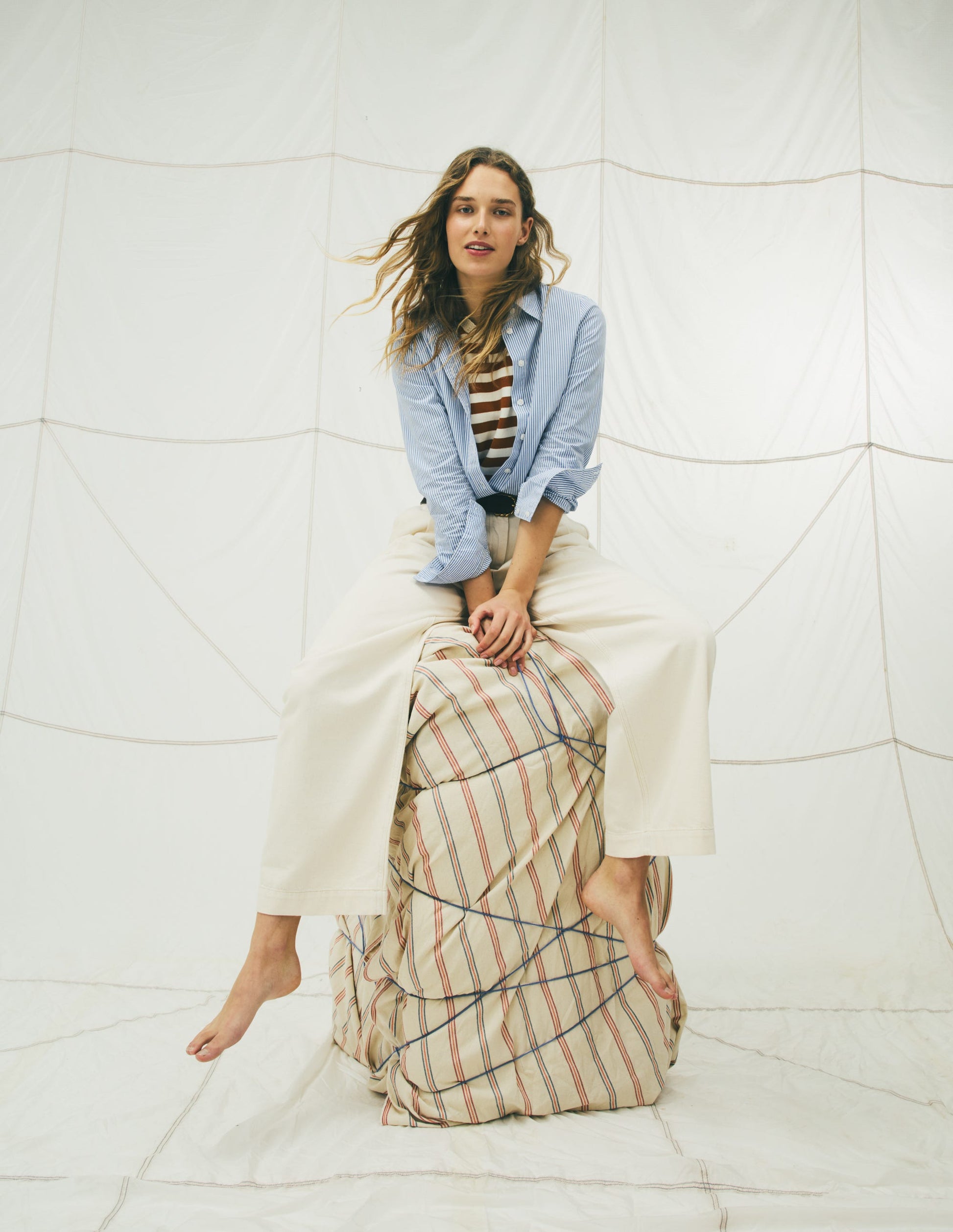 Pleated Wide Leg Jeans-Ecru-1