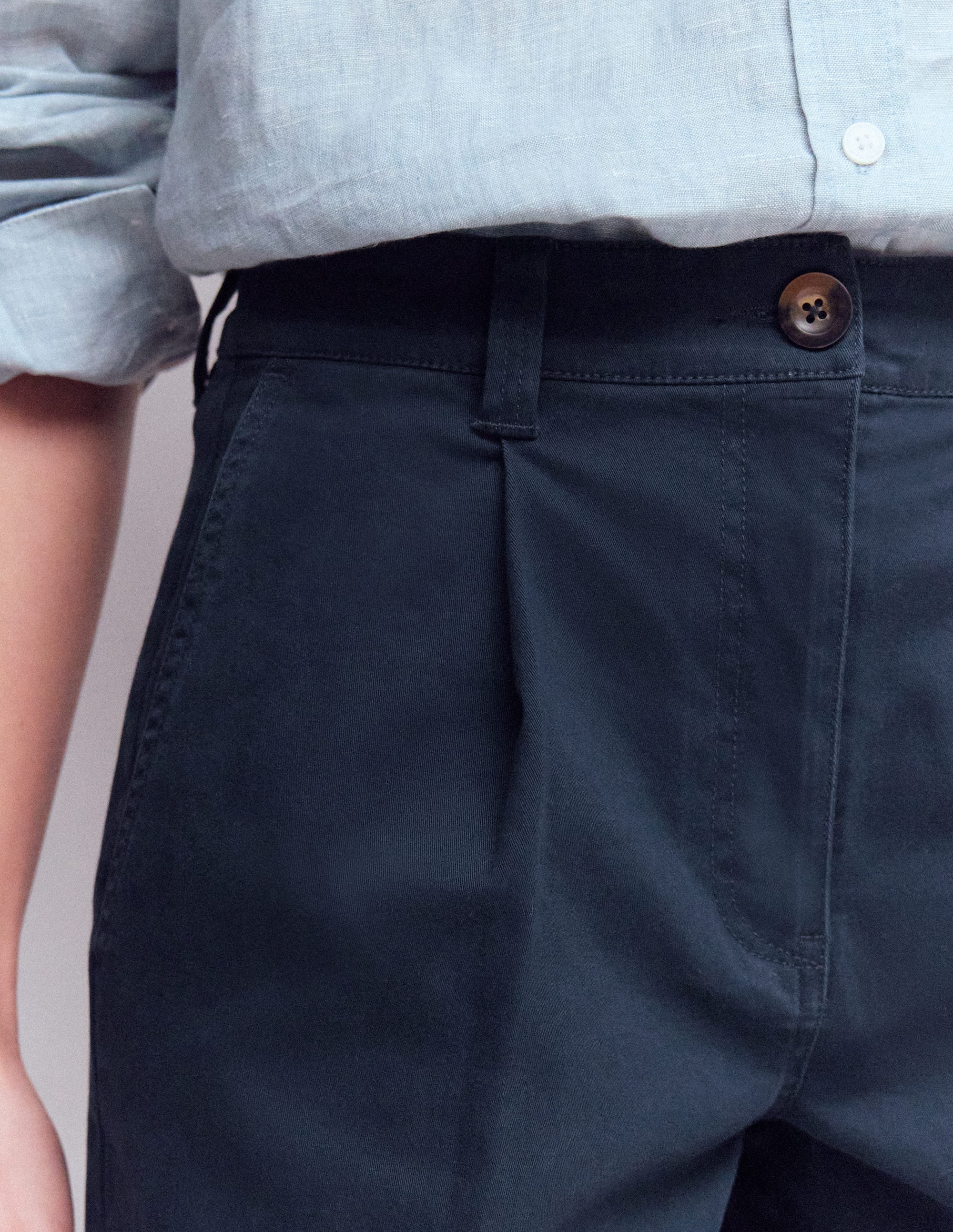 Chino Shorts - Navy | Boden USA
