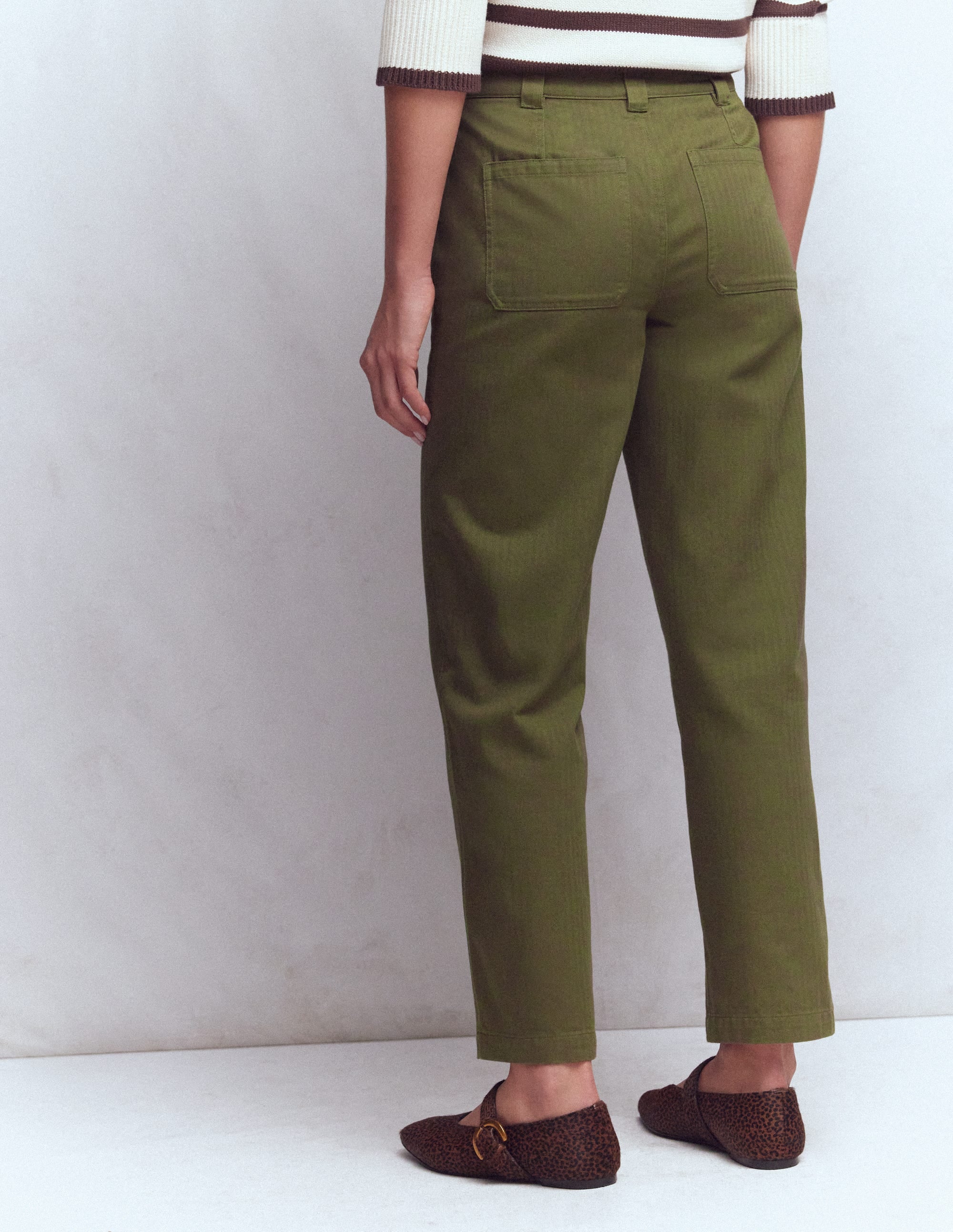 Straight Leg Chino Pants - Woodland Green Herringbone | Boden USA
