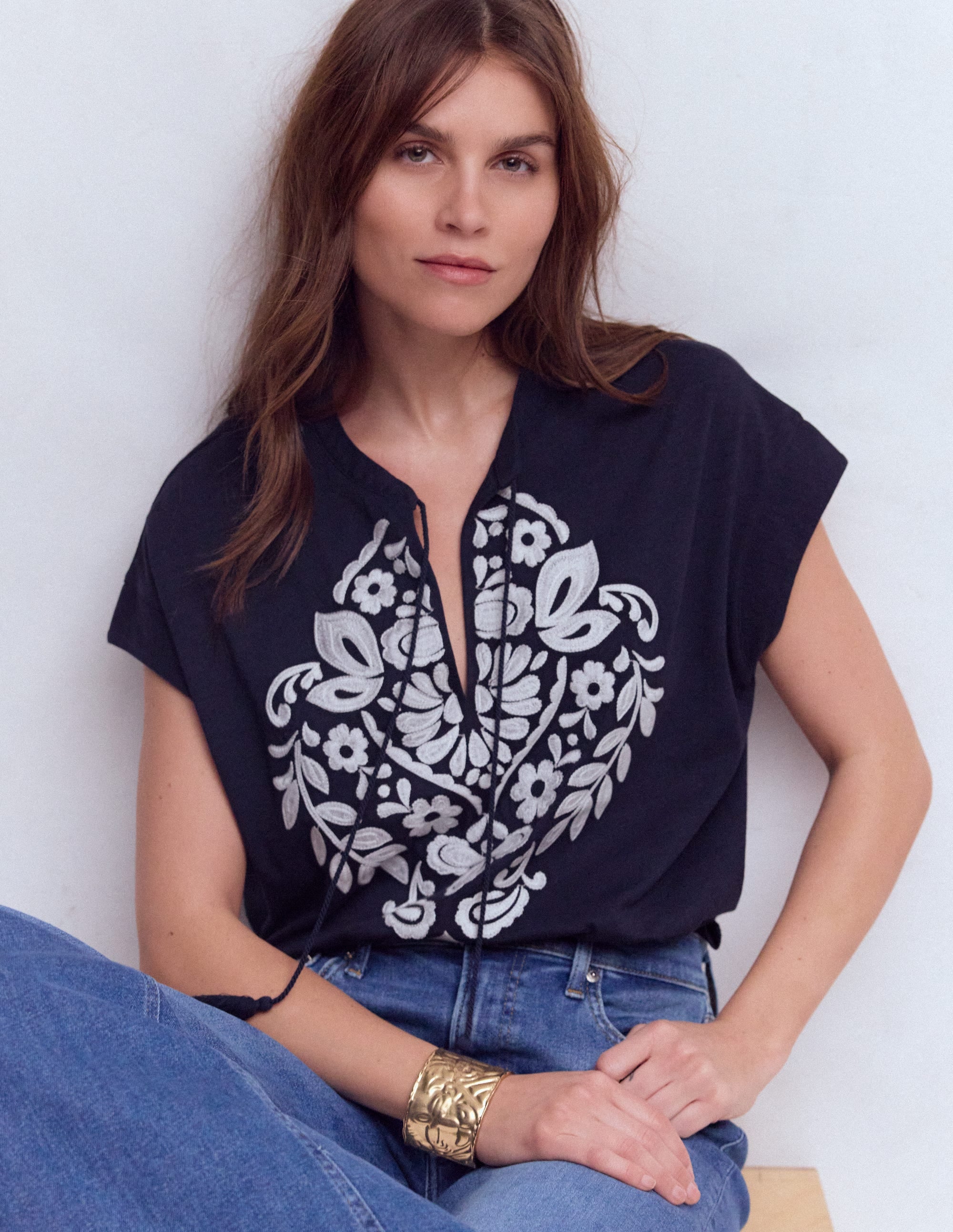 Nina Embroidered Notch T-shirt-Navy Embroidery - Image 1