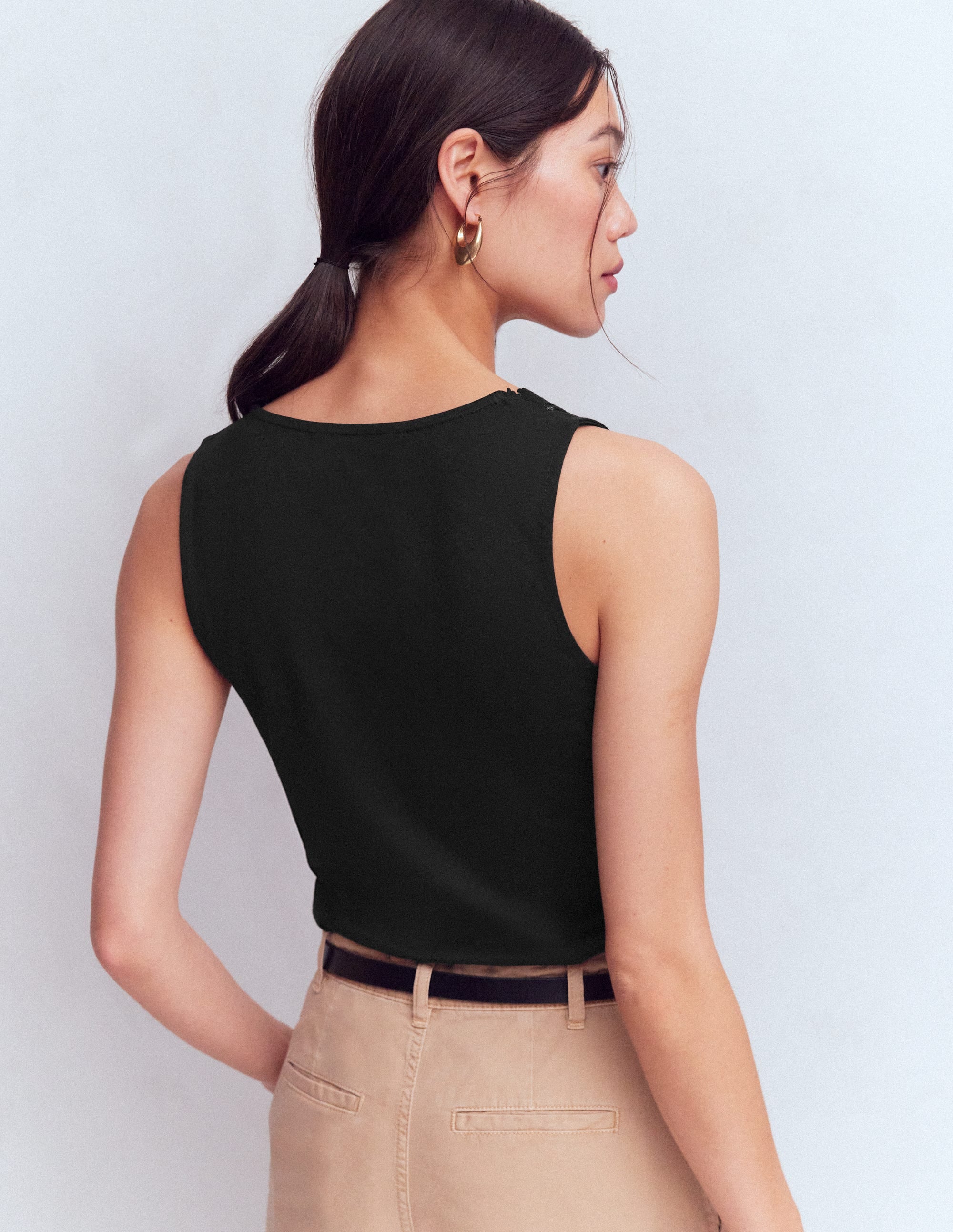 Supersoft V Neck Trim Vest-Black Beauty - Image 3