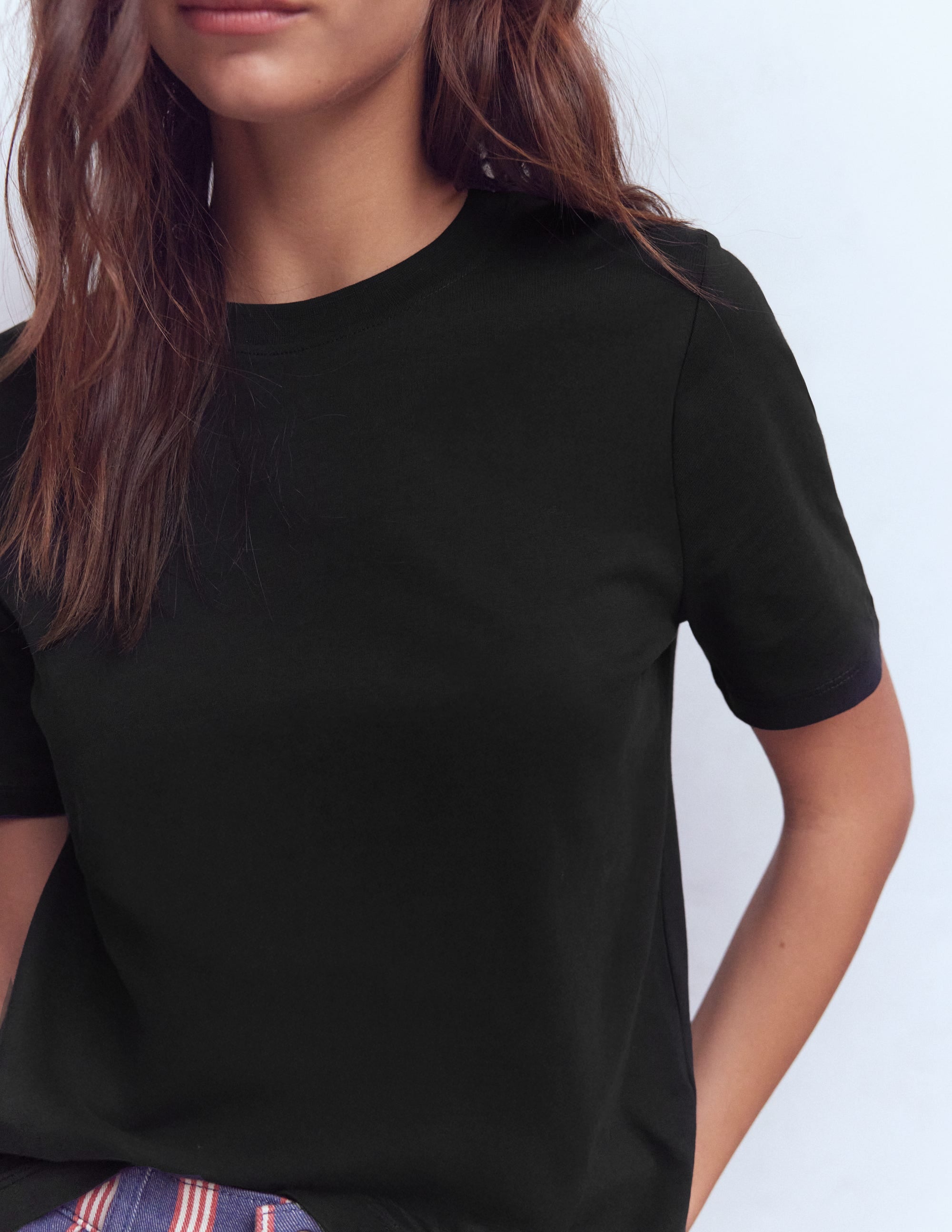 Cotton Crew Neck T-shirt-Black - Image 2