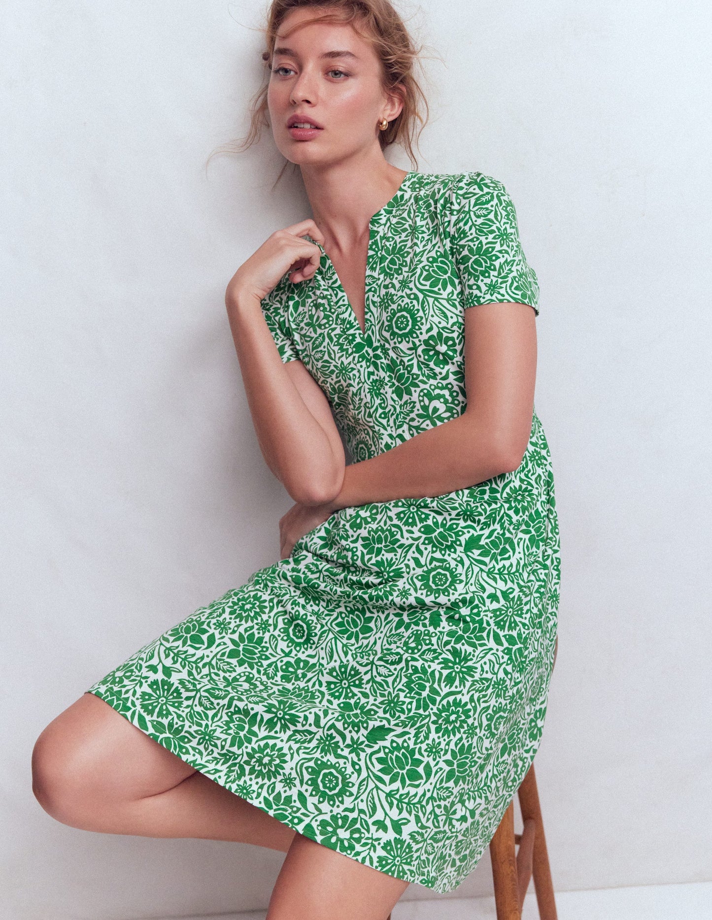 Naomi Short Jersey Dress-Fresh Green, Meadow Scatter