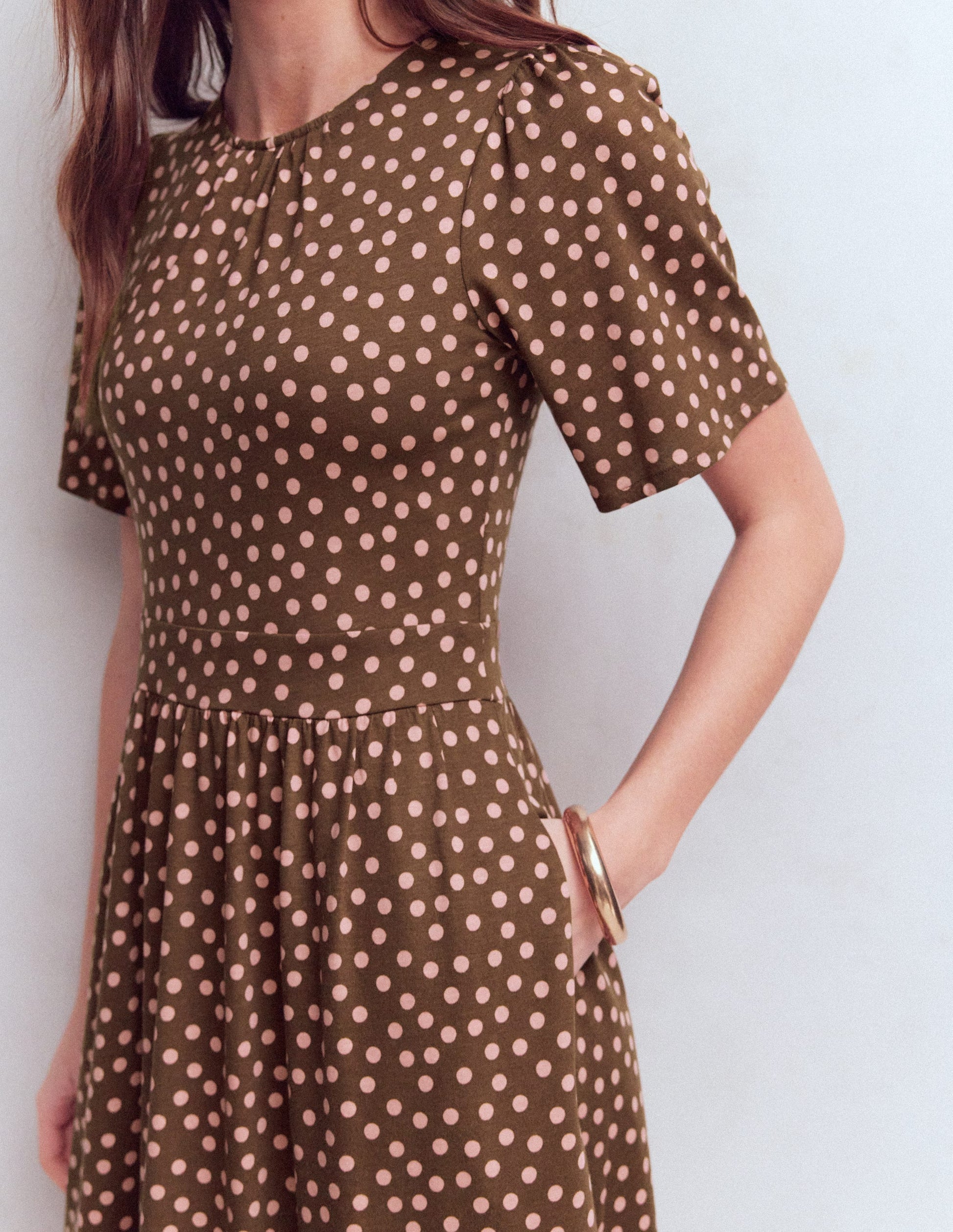 Boden Women's Louisa Short Jersey Dress in Brown