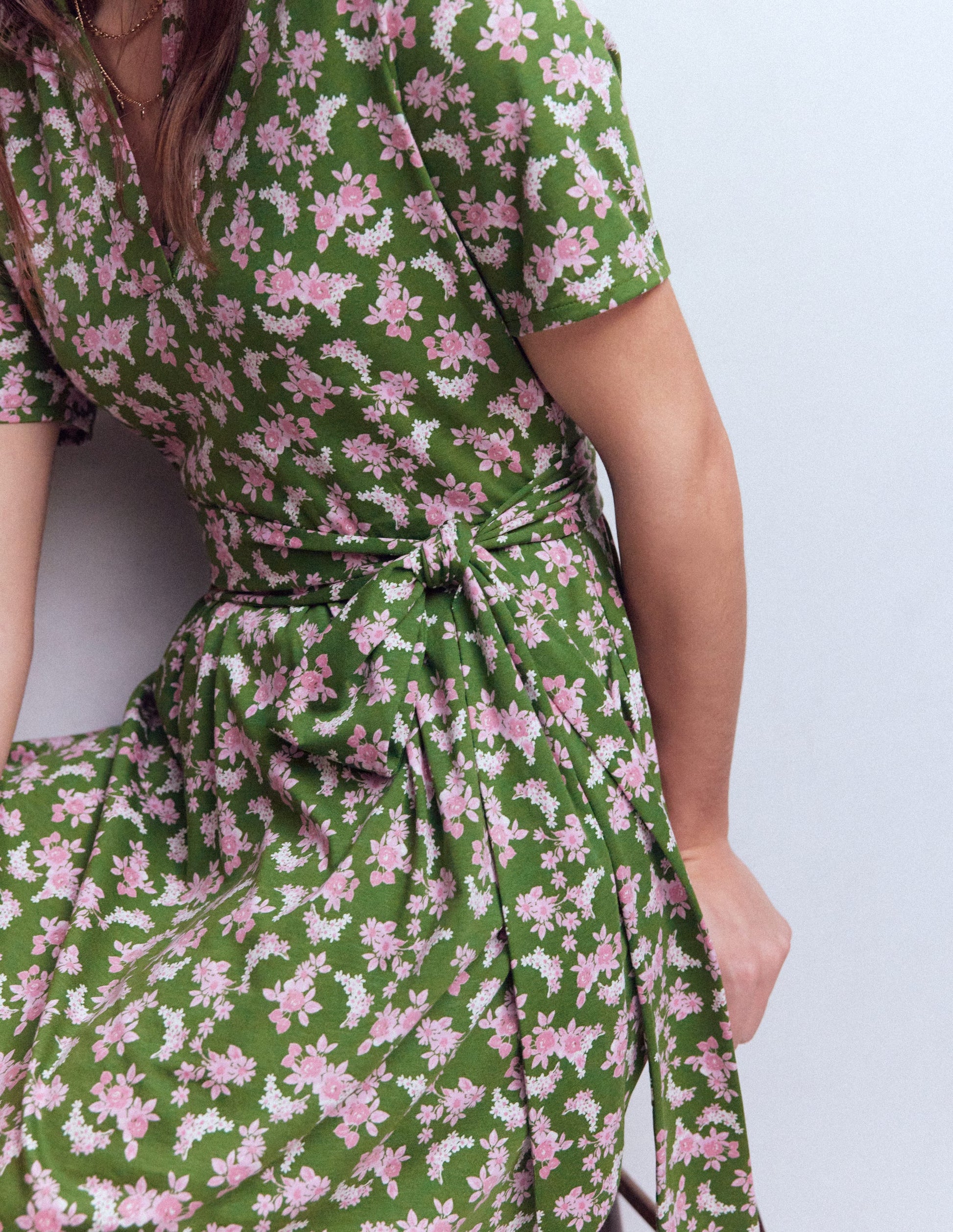 Boden Women's Daisy Flippy Jersey Dress in Green