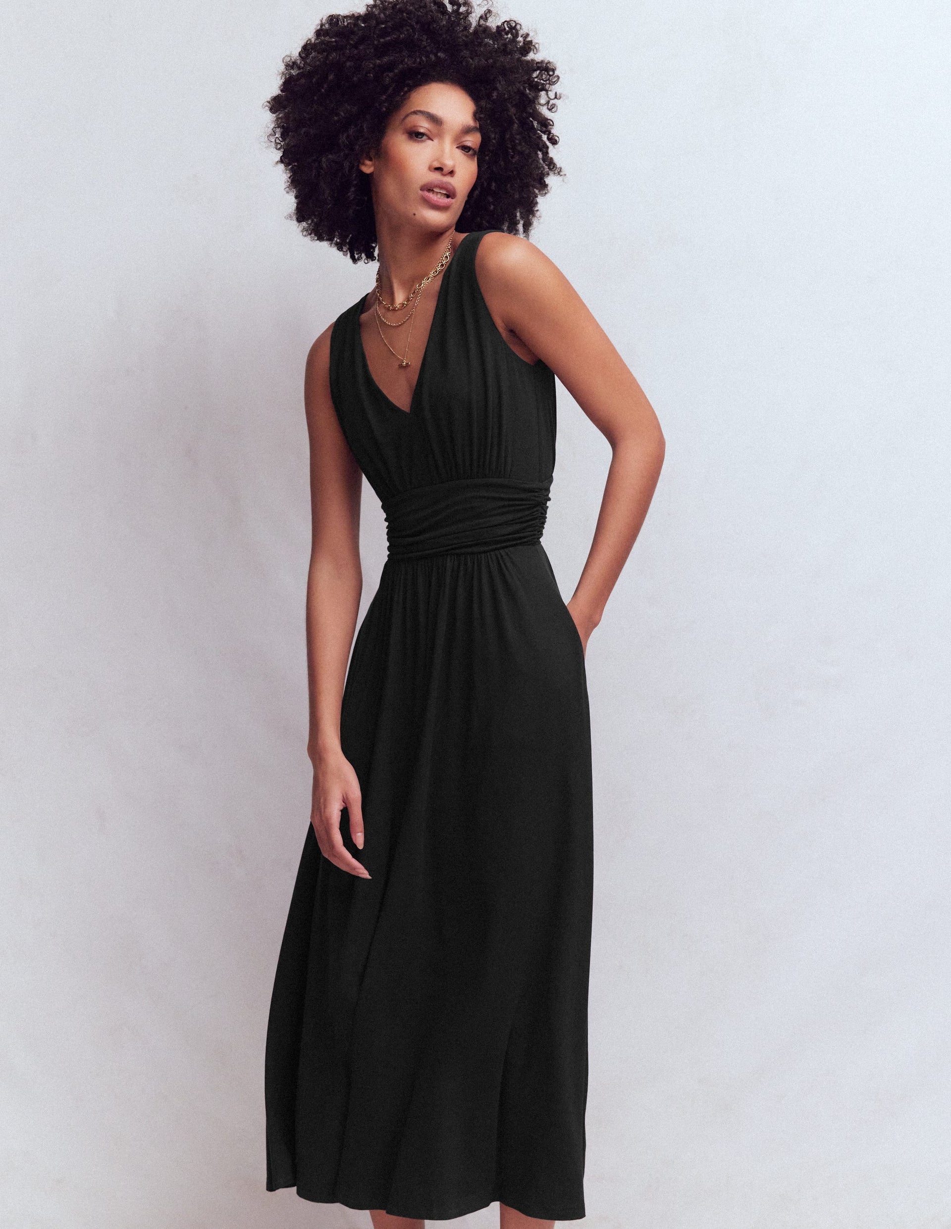 Elodie Jersey Maxi Dress - Black