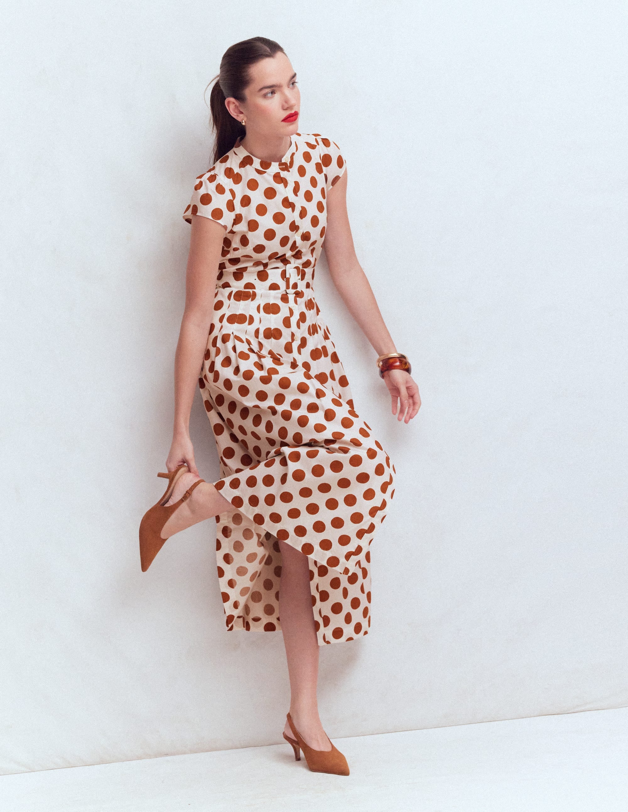 boden amelia cotton maxi dress Amelia might just be the dress of the summer and it's almost sold out. Snap up the last few sizes and share your looks by uploading them on our website >