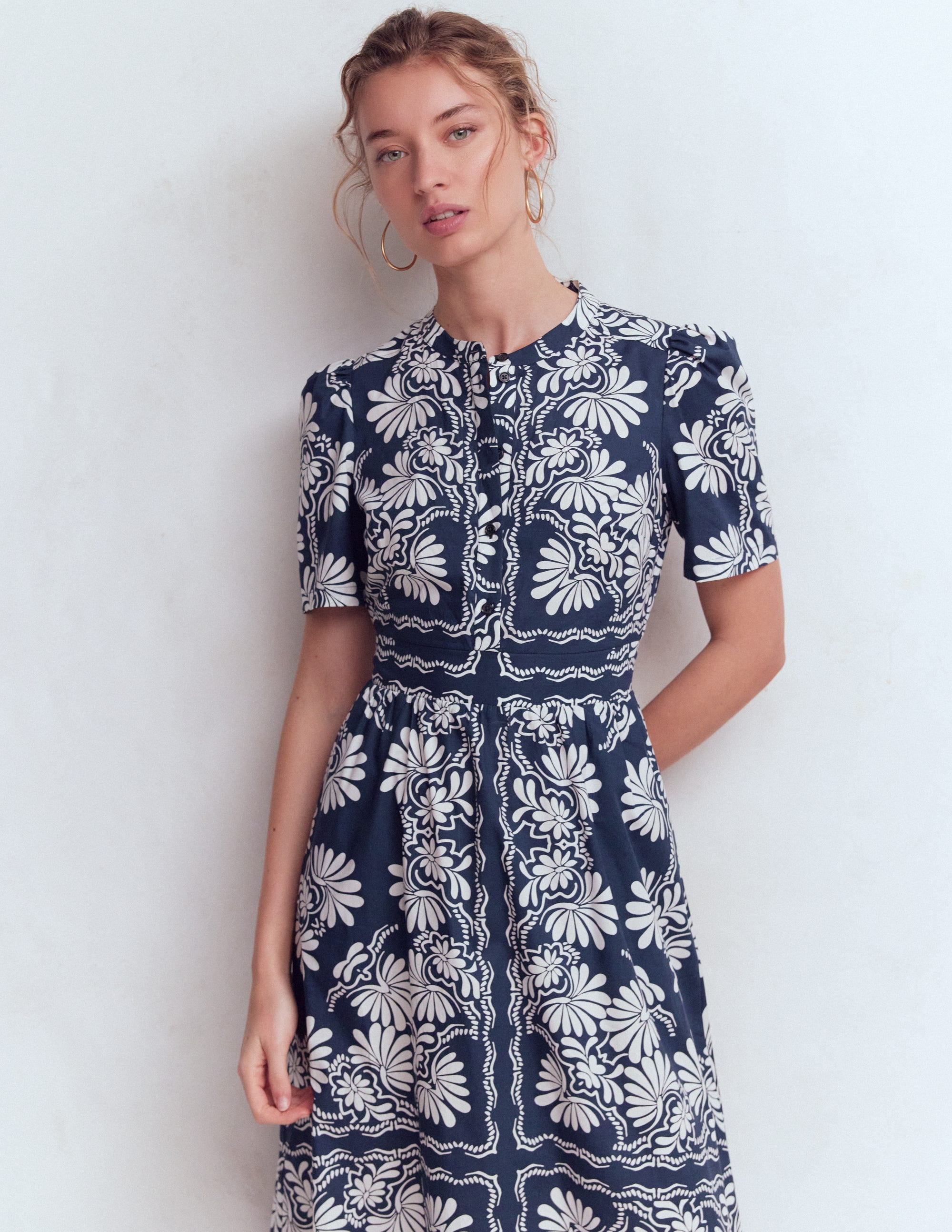 Ivy Button Cotton Midi Dress-French Navy Botanical Charm - Image 5
