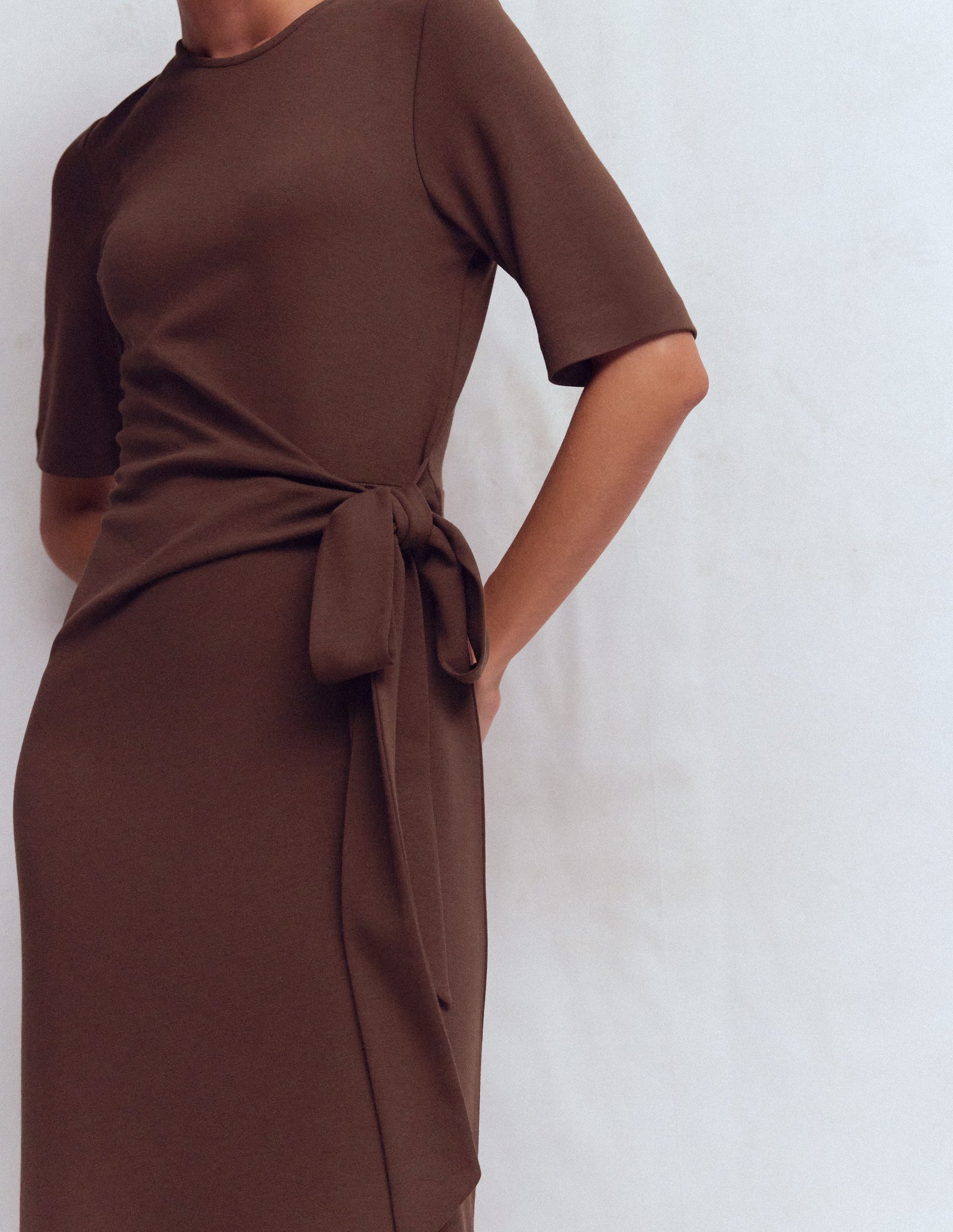 Boden Women's Zinnia Tie Ponte Midi Dress in Brown | Size 8 Boden Women's Zinnia Tie Ponte Midi Dress in Brown | Size 8