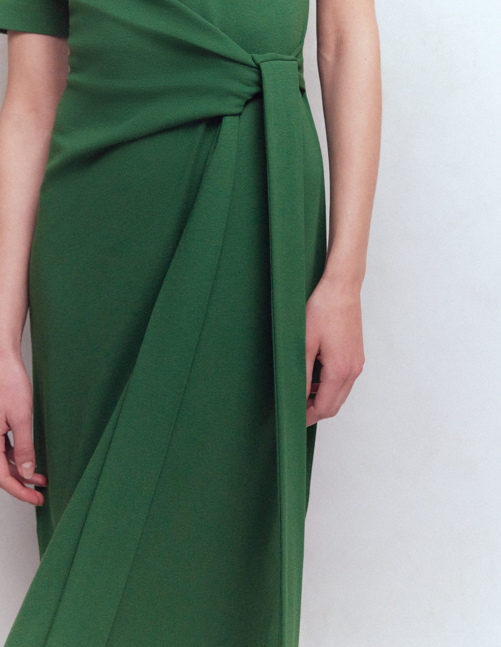 Boden Women's Zinnia Tie Ponte Midi Dress in Green | Size 4 Boden Women's Zinnia Tie Ponte Midi Dress in Green | Size 4