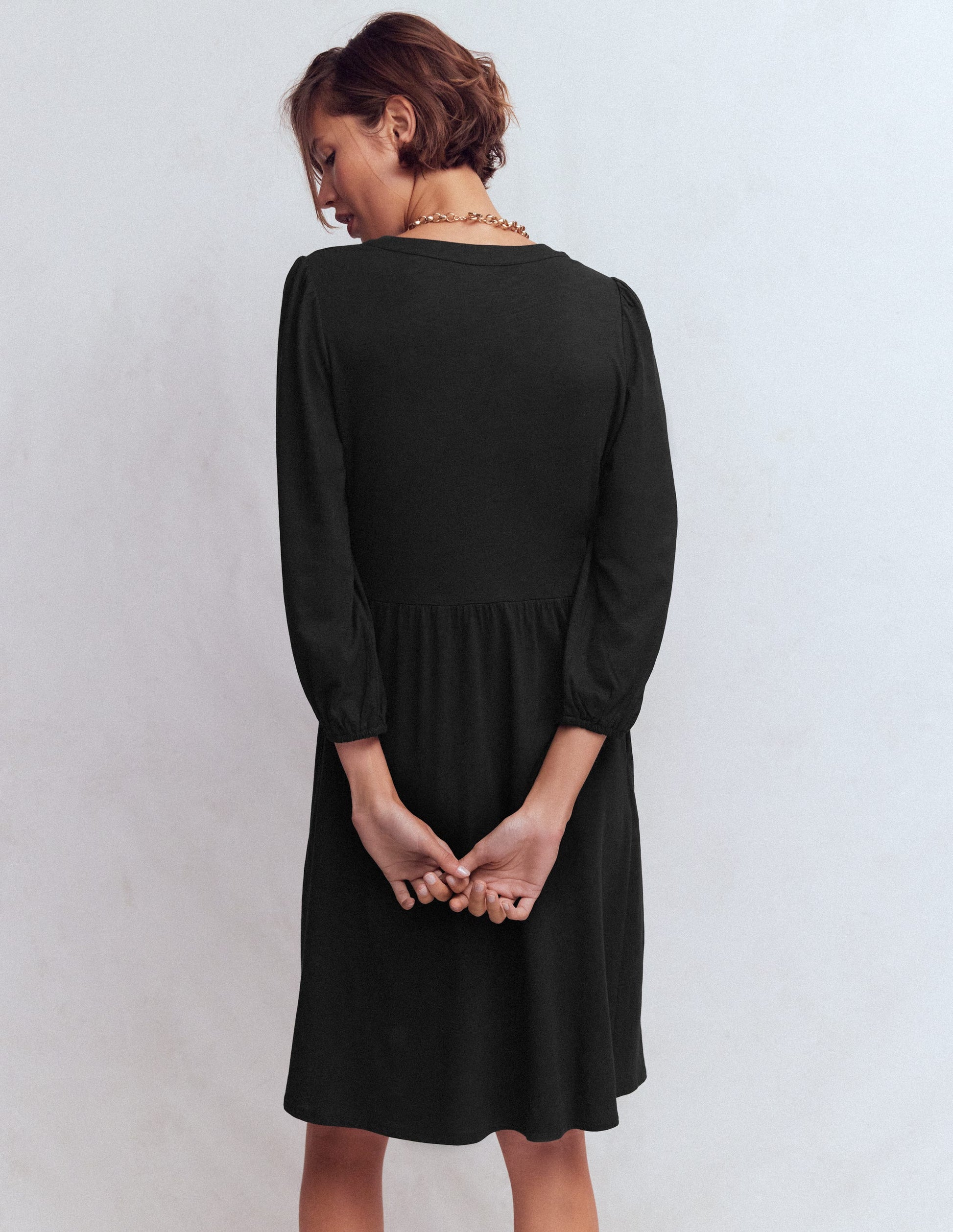 Boden Women's Cathy Notch Neck Jersey Dress in Black | Size 2 Boden Women's Cathy Notch Neck Jersey Dress in Black | Size 2