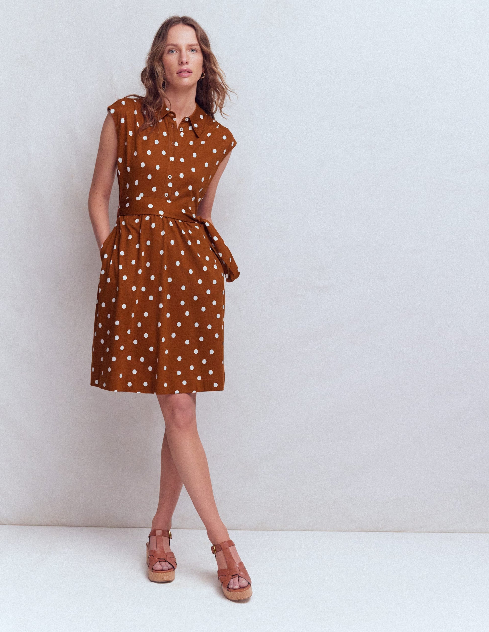 Boden Women's Honor Short Jersey Shirt Dress in Brown | Size 16/18 Boden Women's Honor Short Jersey Shirt Dress in Brown | Size 16/18
