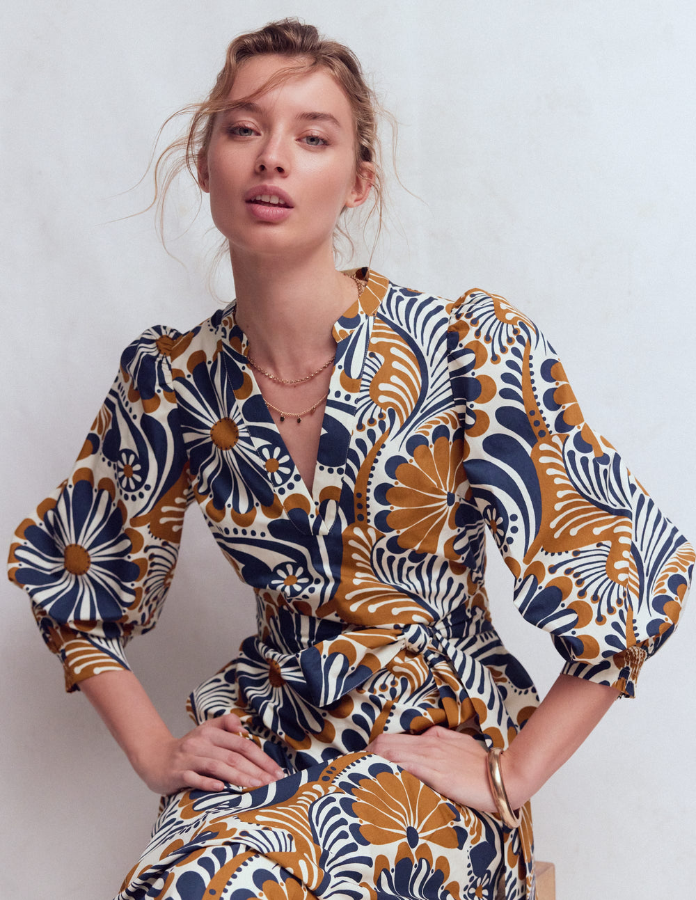 Wsum 1000 Octavia Cotton Dress - Navy Euphoric Gardens | Boden USA