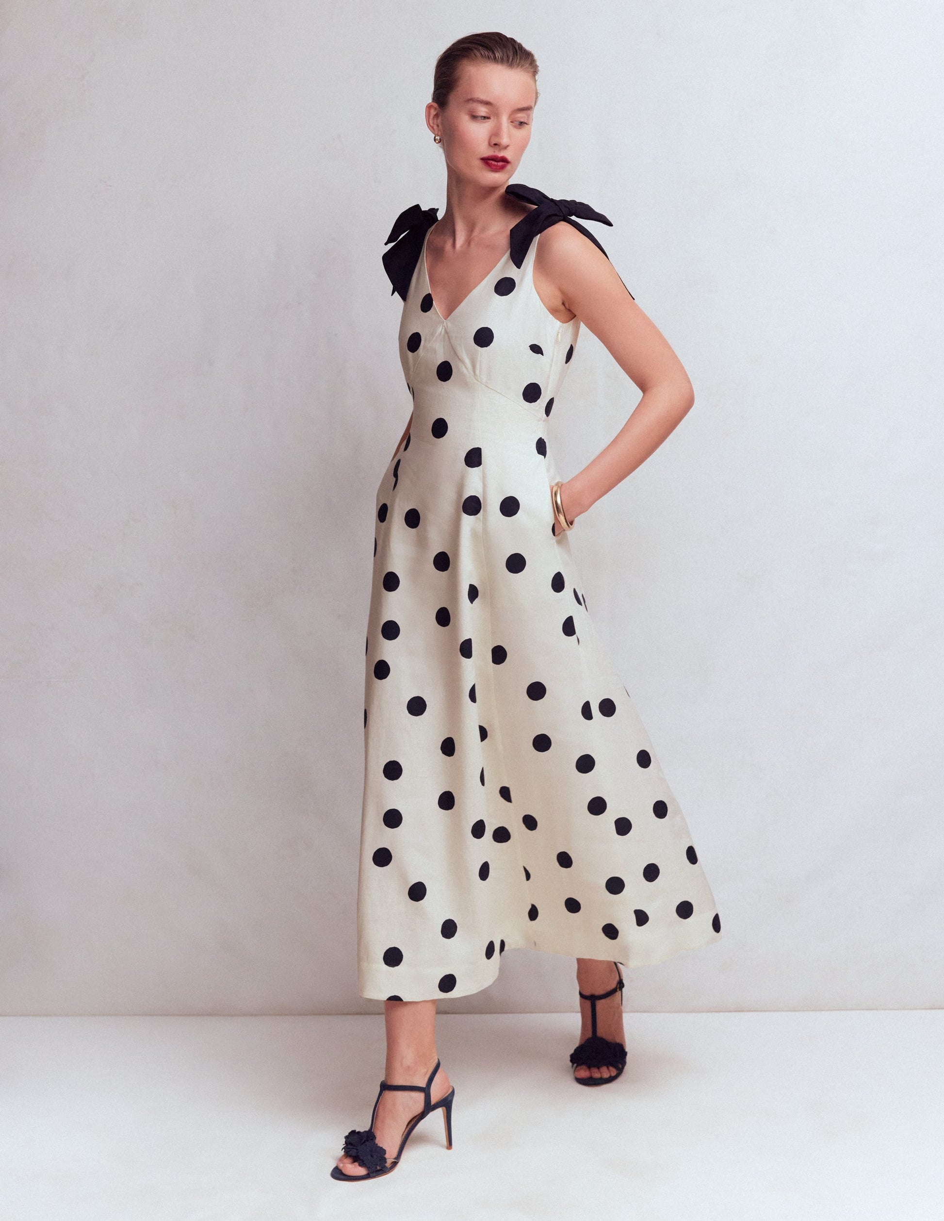 knee length dresses for ladies Barbara Bow Linen Full Dress